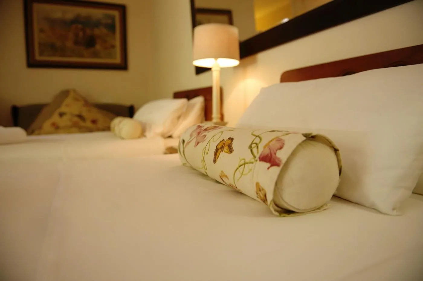 Bed in Almar View Guest House