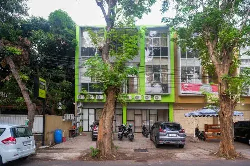 Urbanview Hotel AVA Semarang near Akademi Kepolisian Semarang by RedDoorz Urbanview Hotel AVA Semarang near Akademi Kepolisian Semarang by RedDoorz