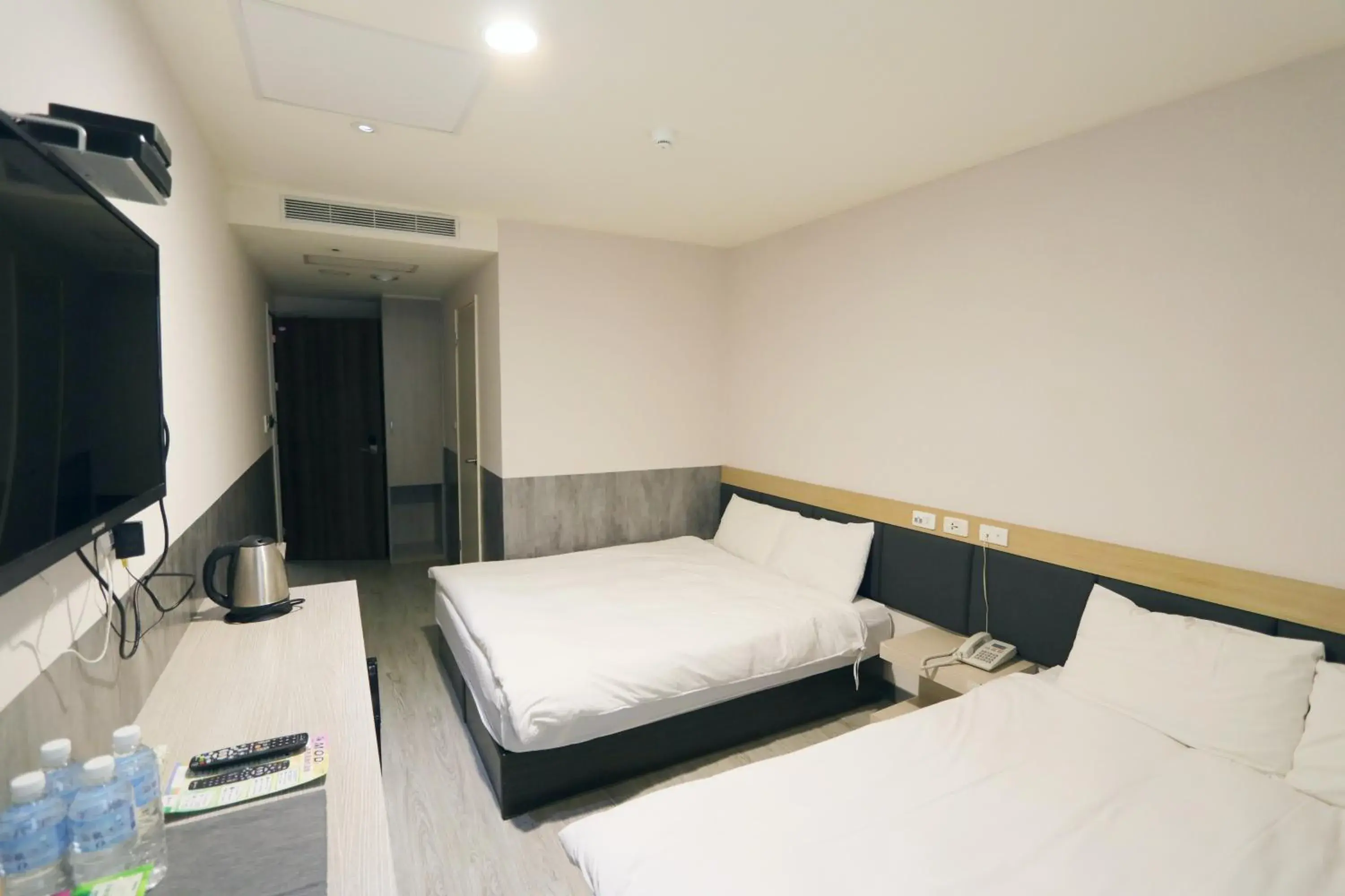 Bed in Chao She Hotel Bed in Chao She Hotel