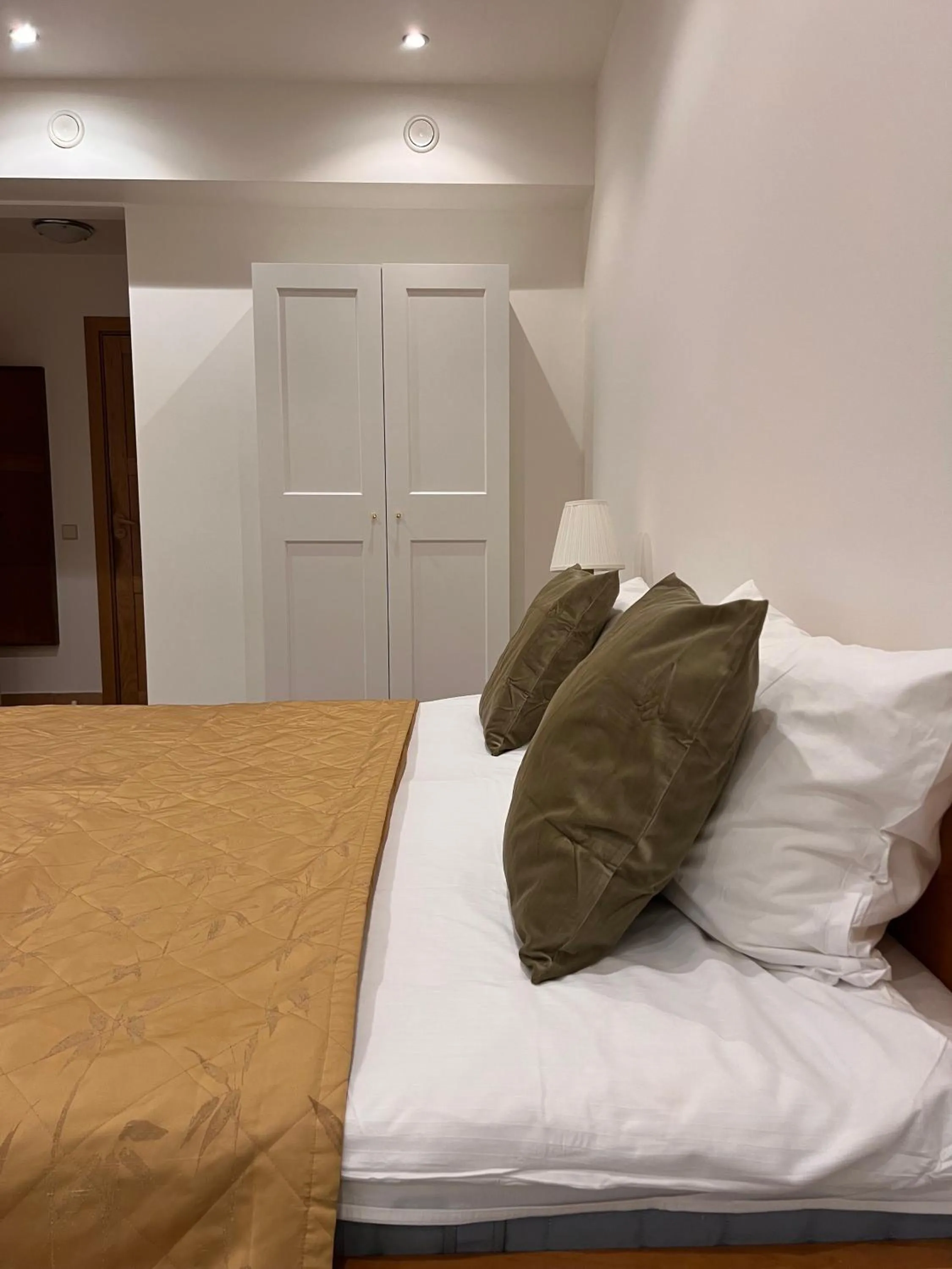 Bed in CATHEDRAL Old Town Suites