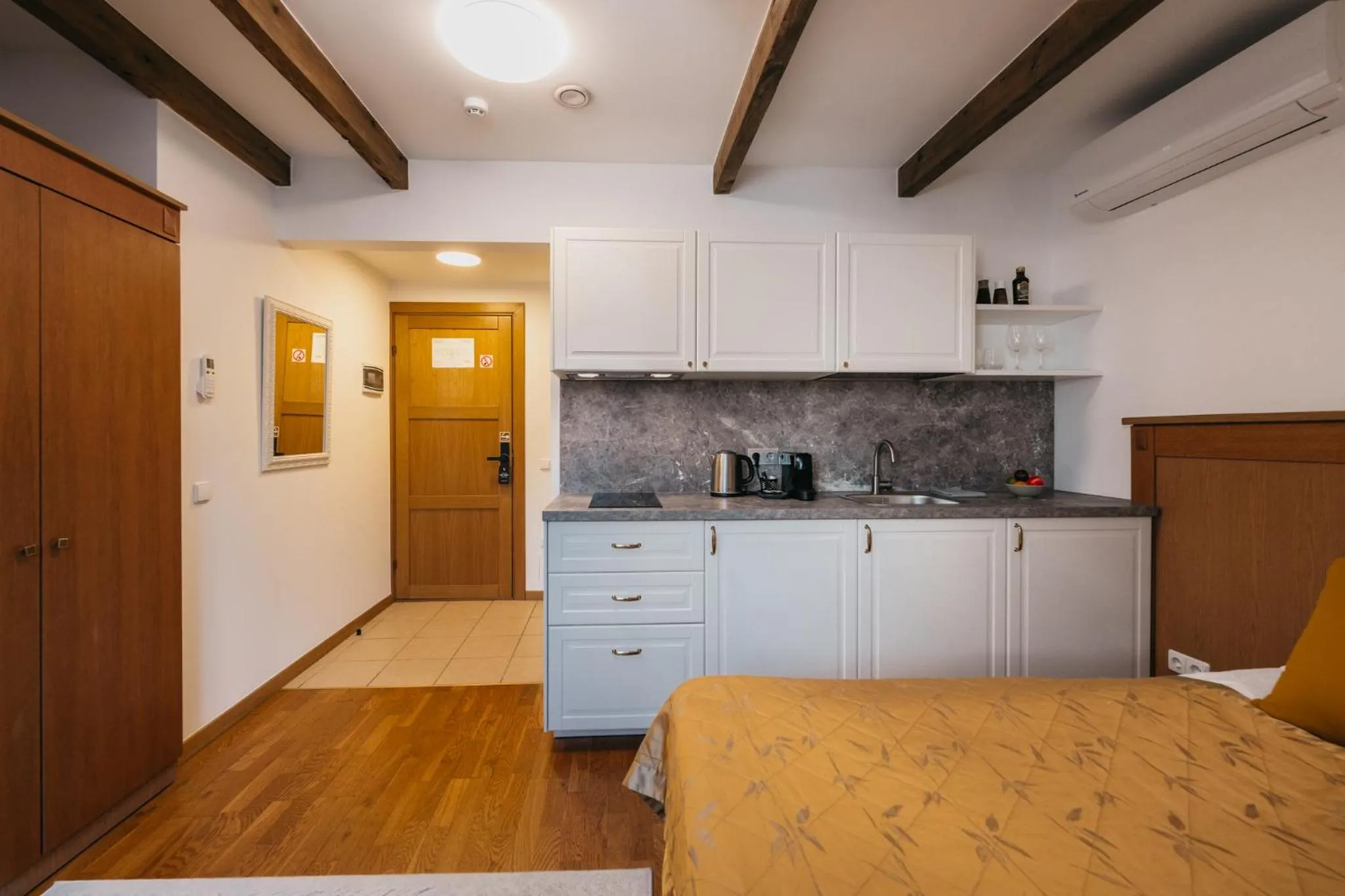 Bed in CATHEDRAL Old Town Suites