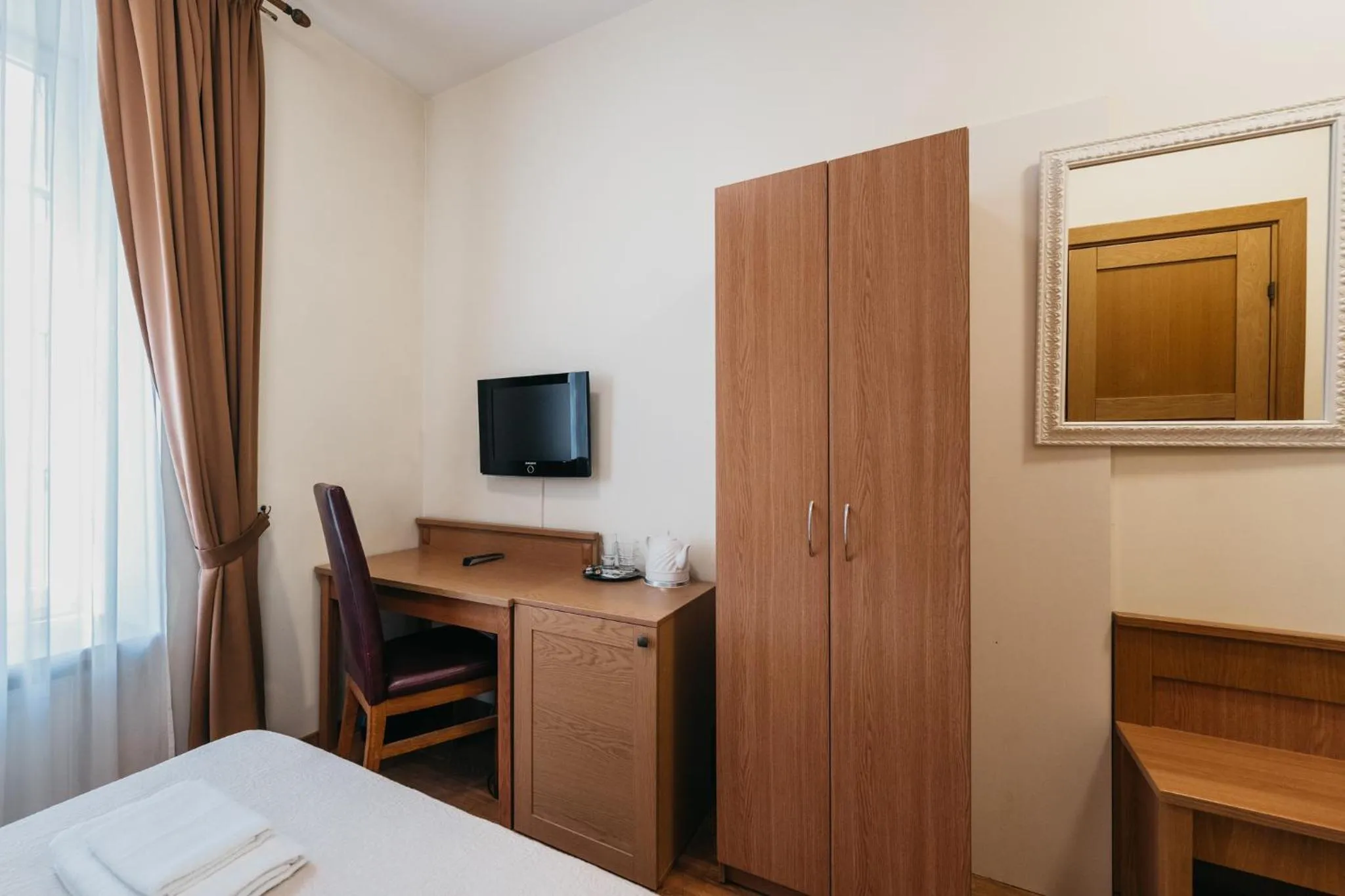 TV and multimedia, Bed in CATHEDRAL Old Town Suites