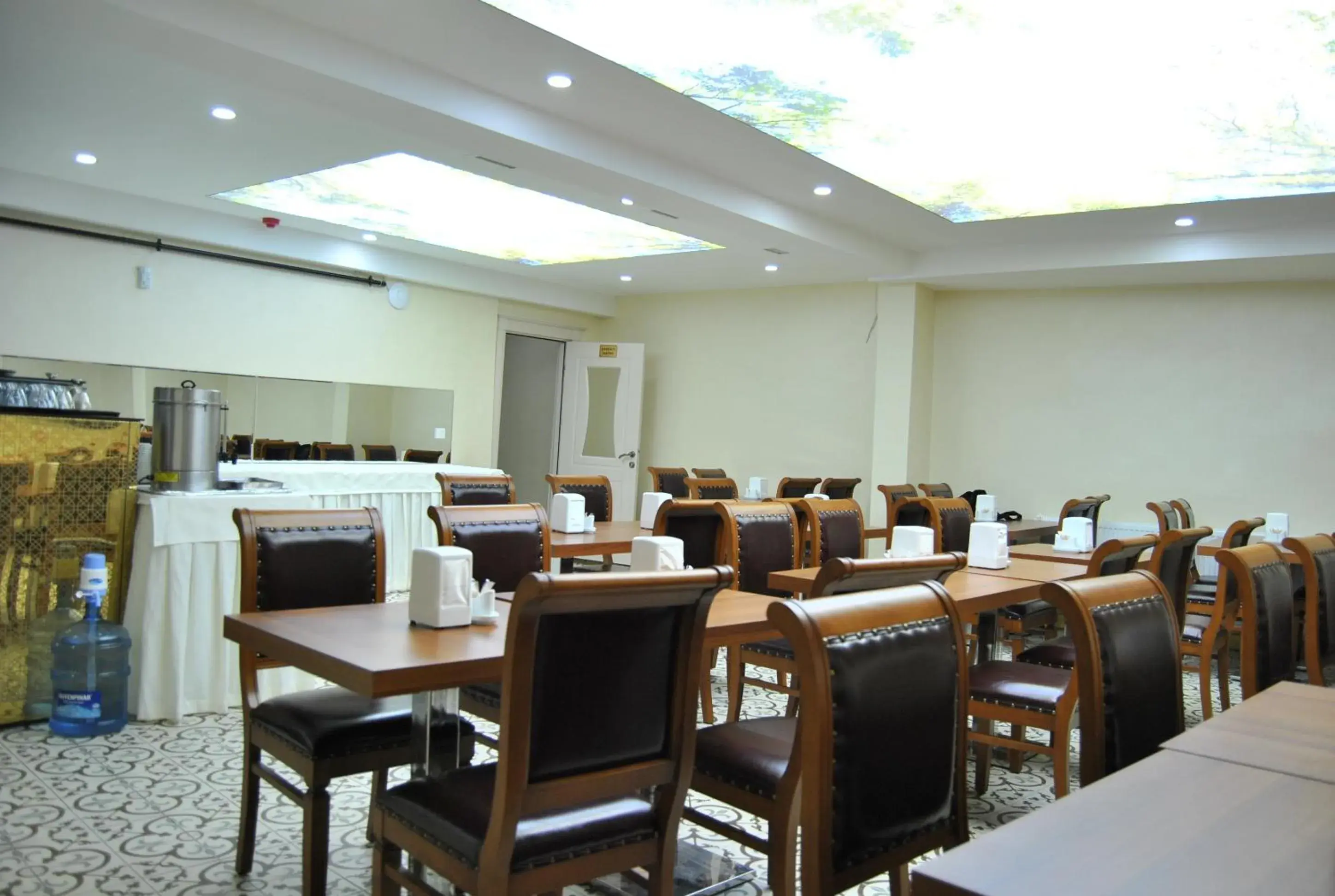 Restaurant/places to eat in Hotel Star Park Restaurant/places to eat in Hotel Star Park