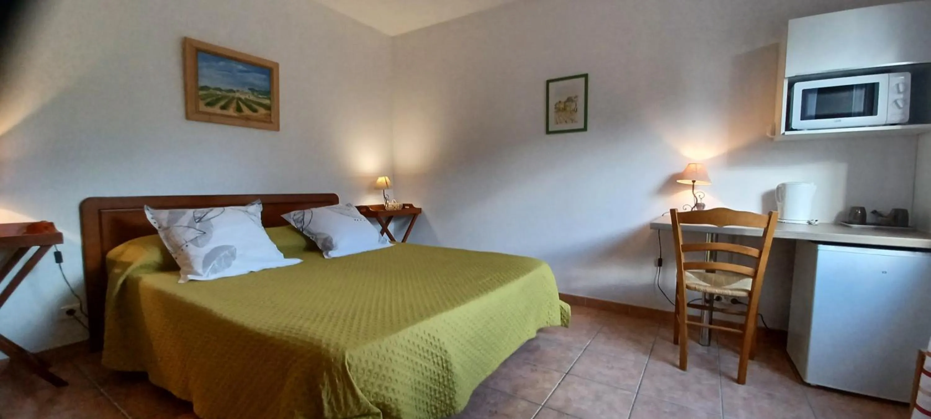 Bed in Chambres d'hôtes La Gardie
