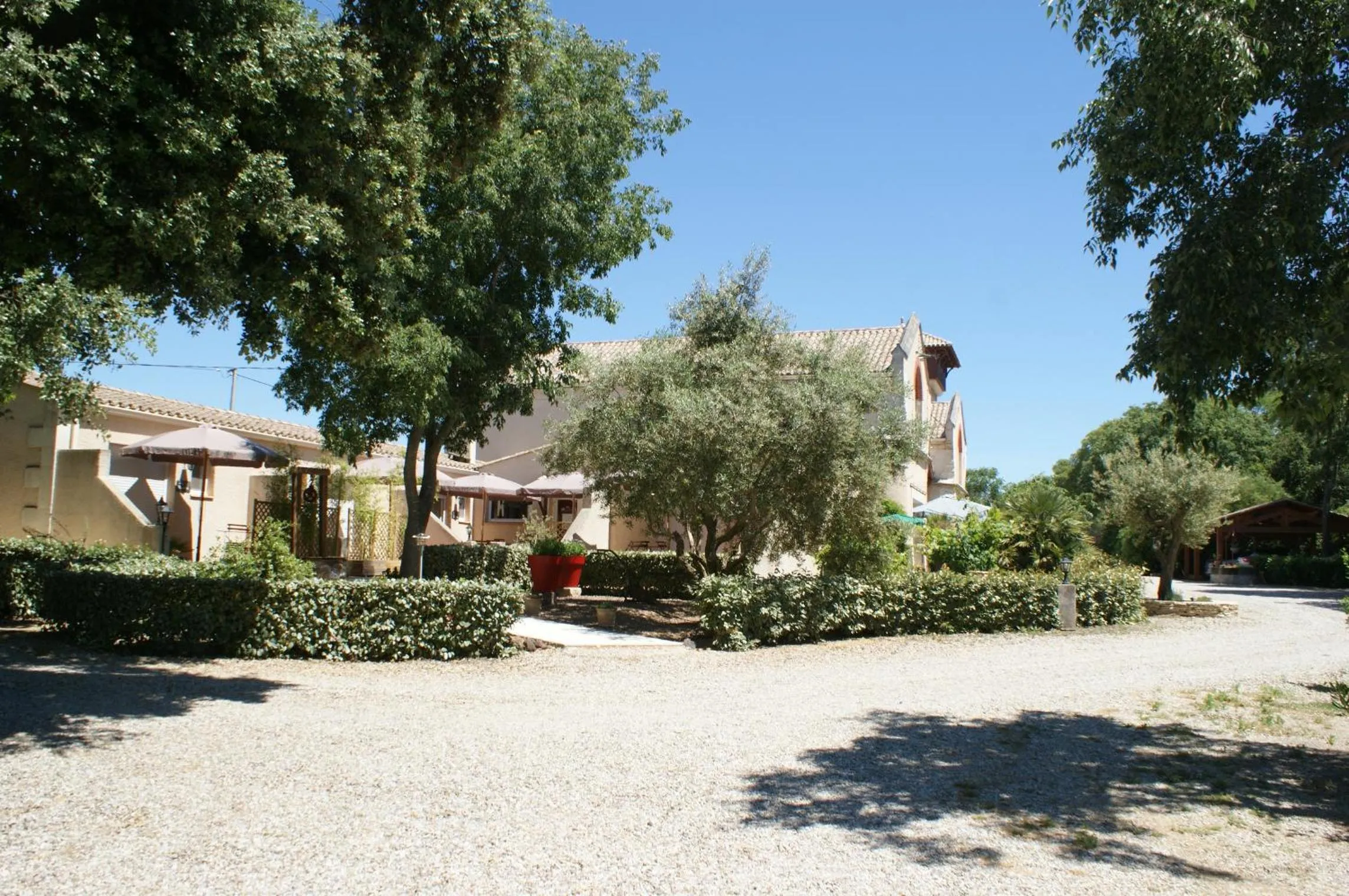 Garden view in Chambres d'hôtes La Gardie