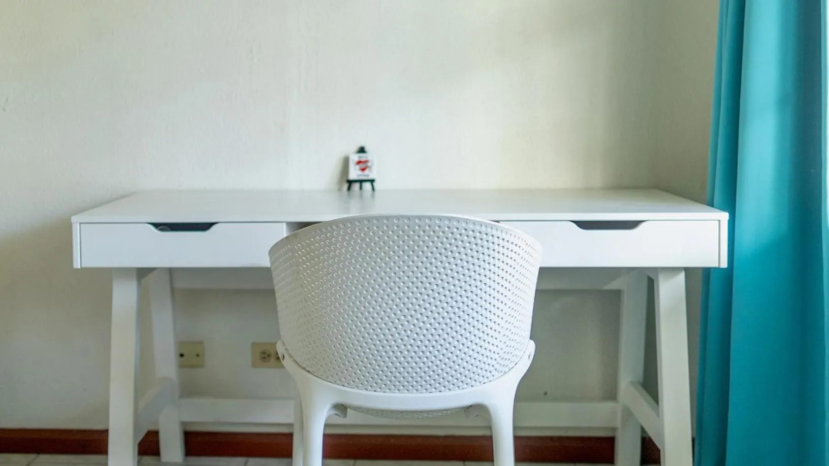 Seating area in Talk of the Town Inn & Suites - St Eustatius