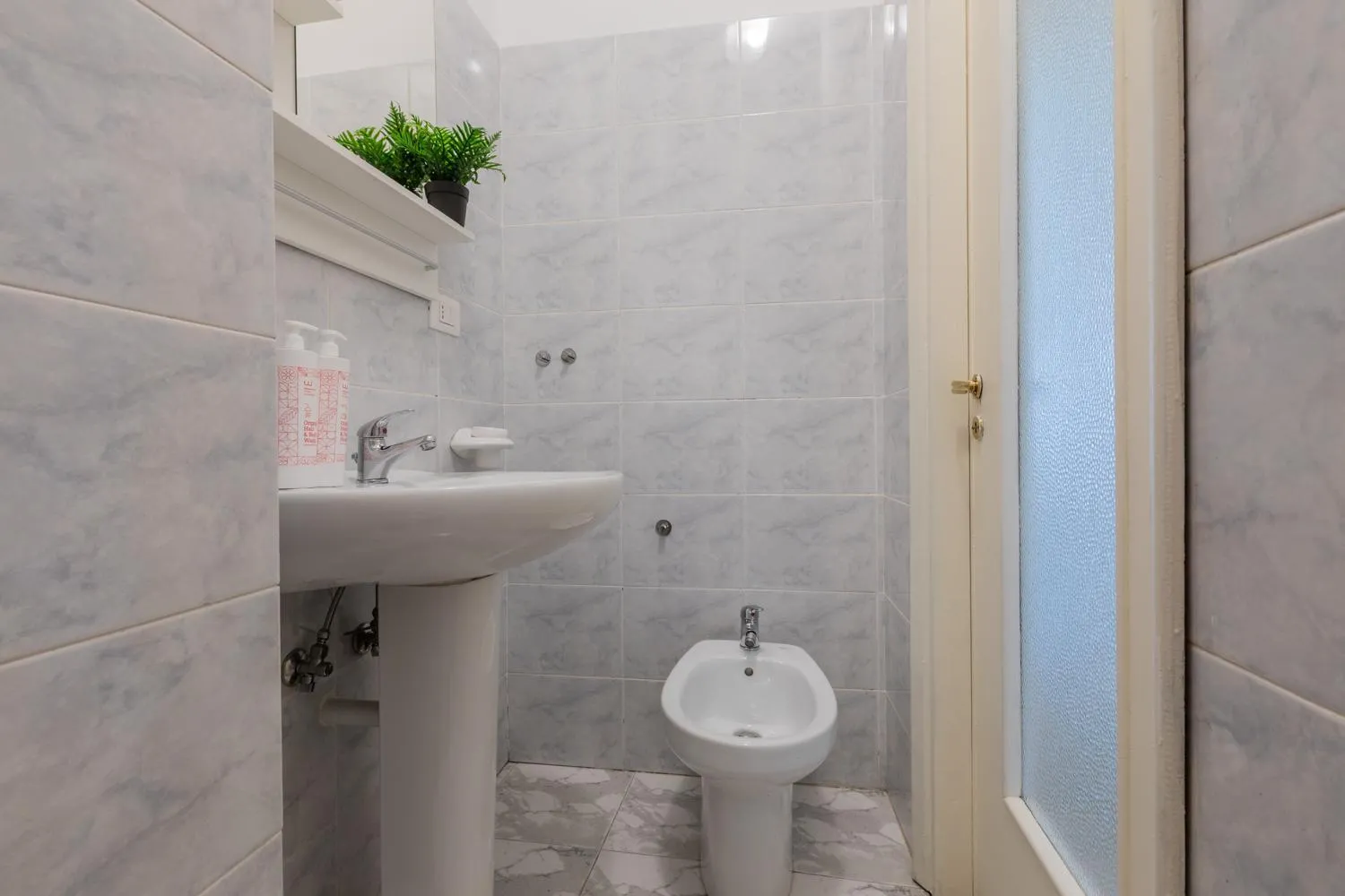 Shower in Mole View by Wonderful Italy