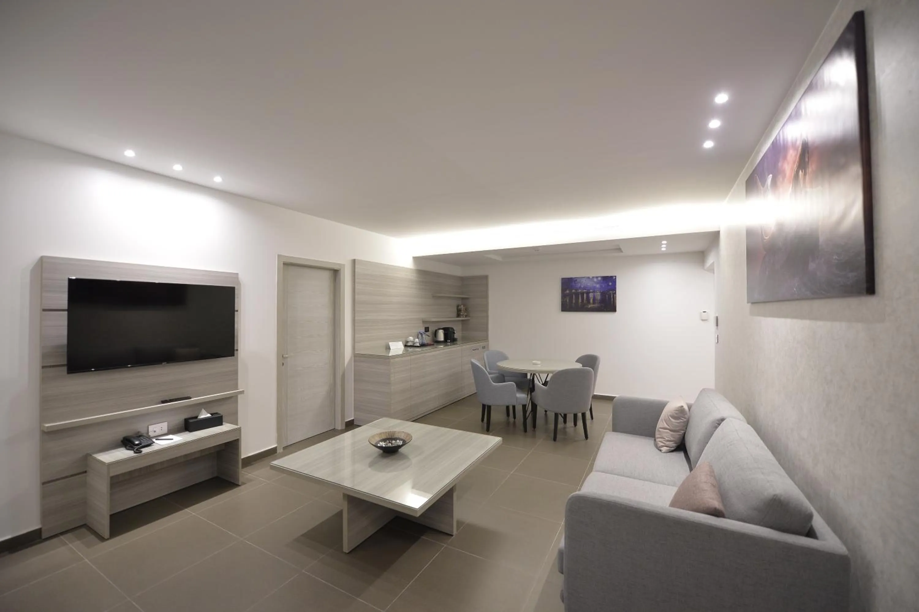 Communal lounge/ TV room in Zett hotel