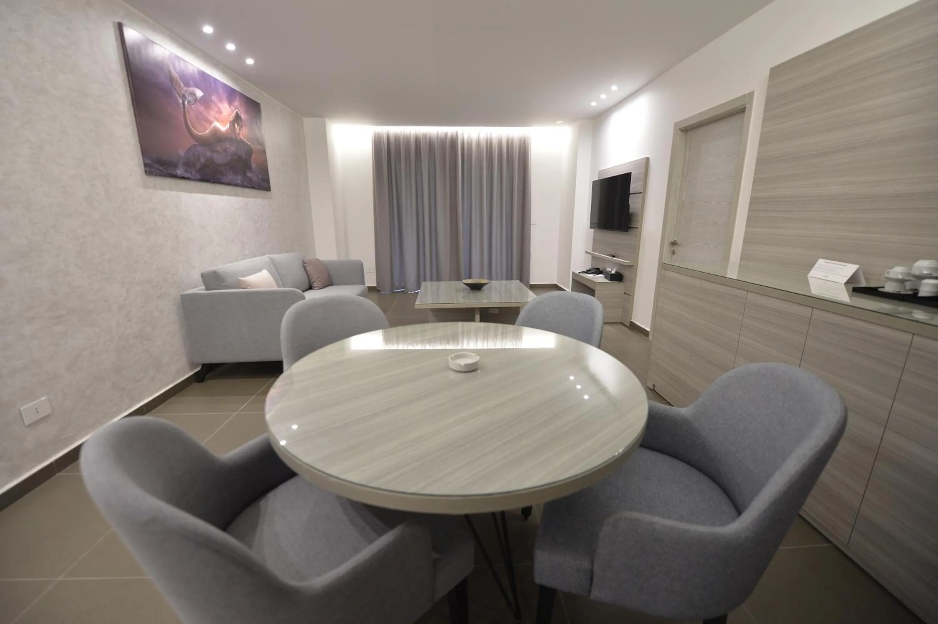 TV and multimedia in Zett hotel