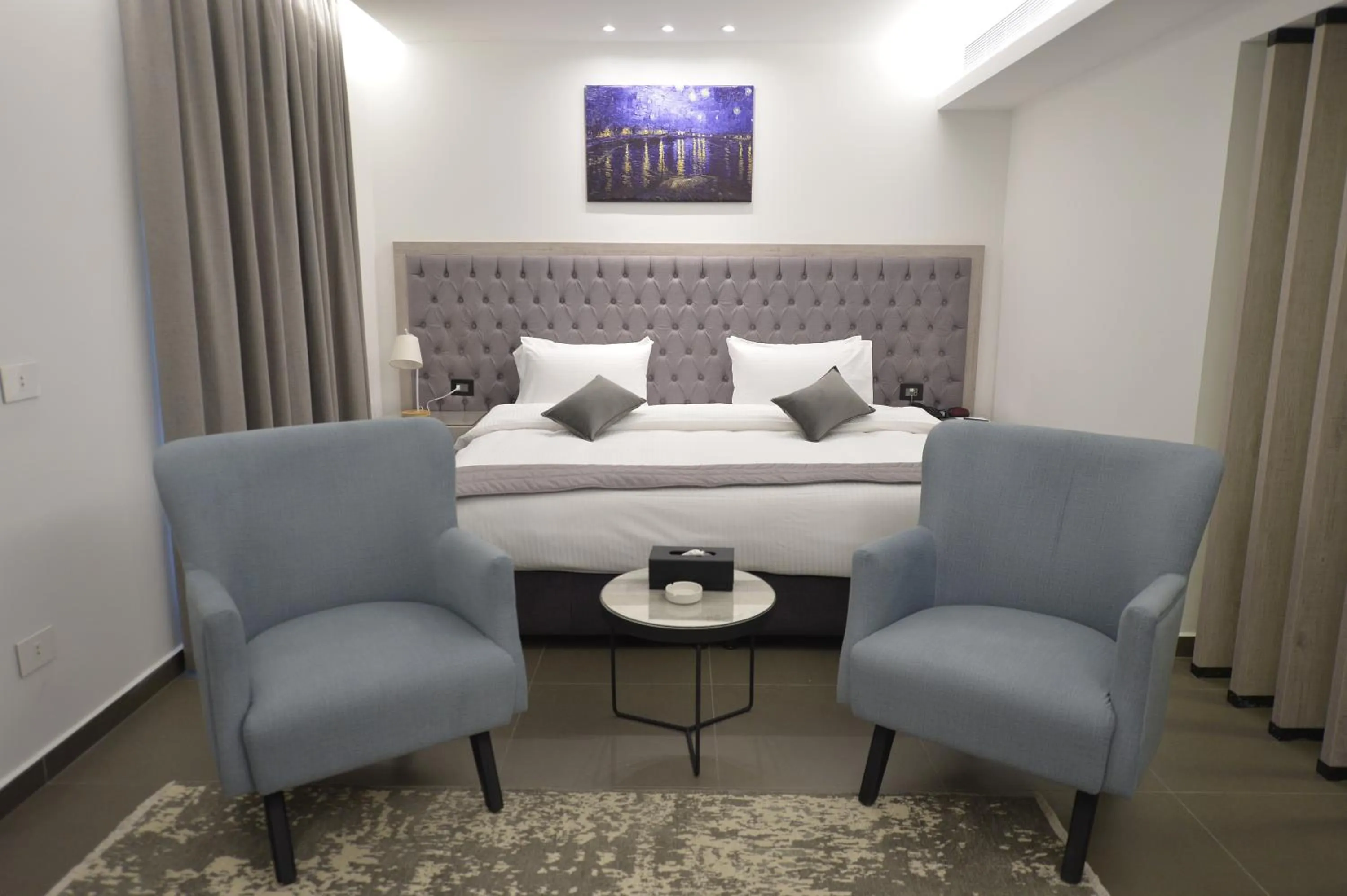 Photo of the whole room in Zett hotel