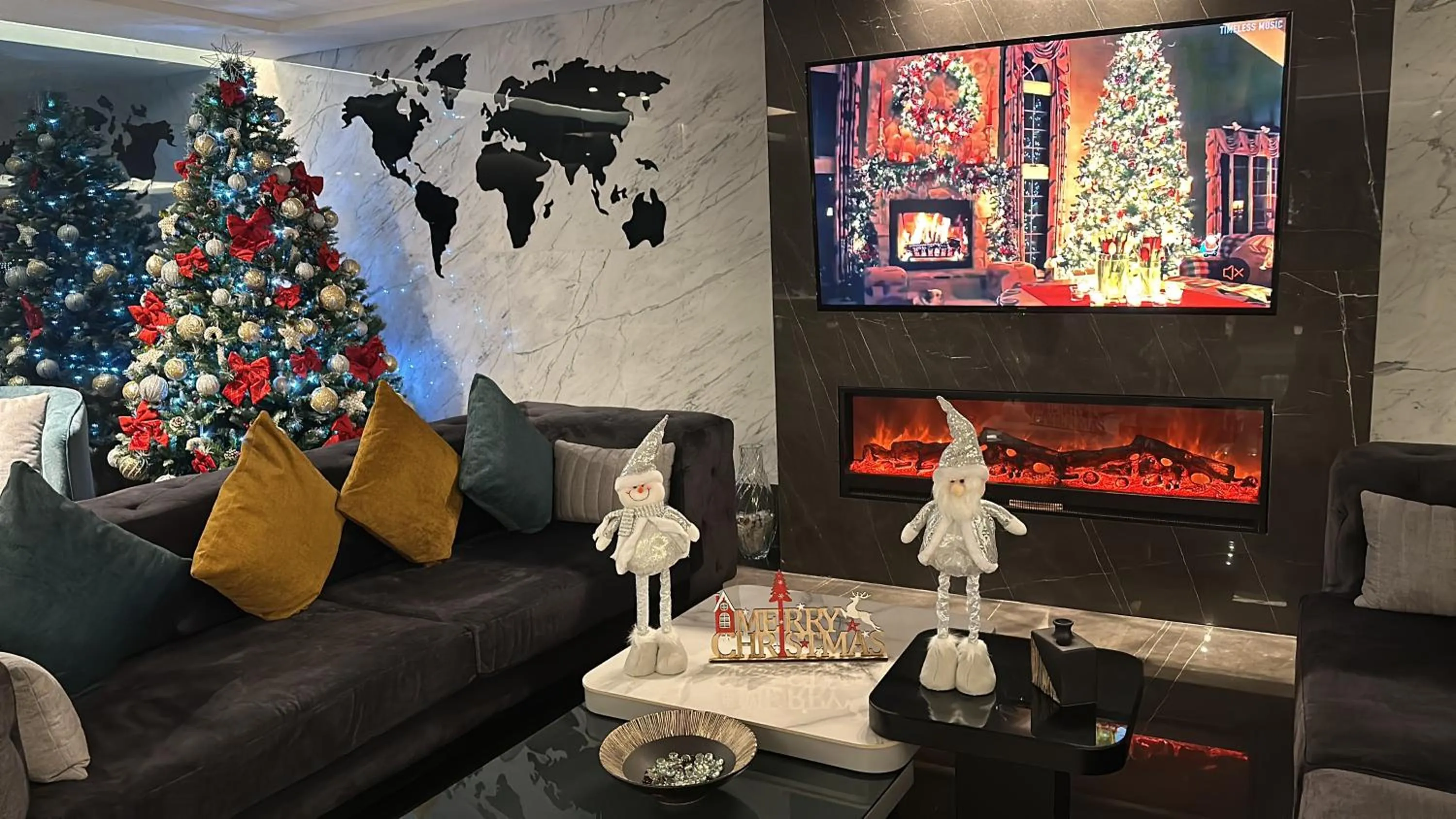 Communal lounge/ TV room in Zett hotel