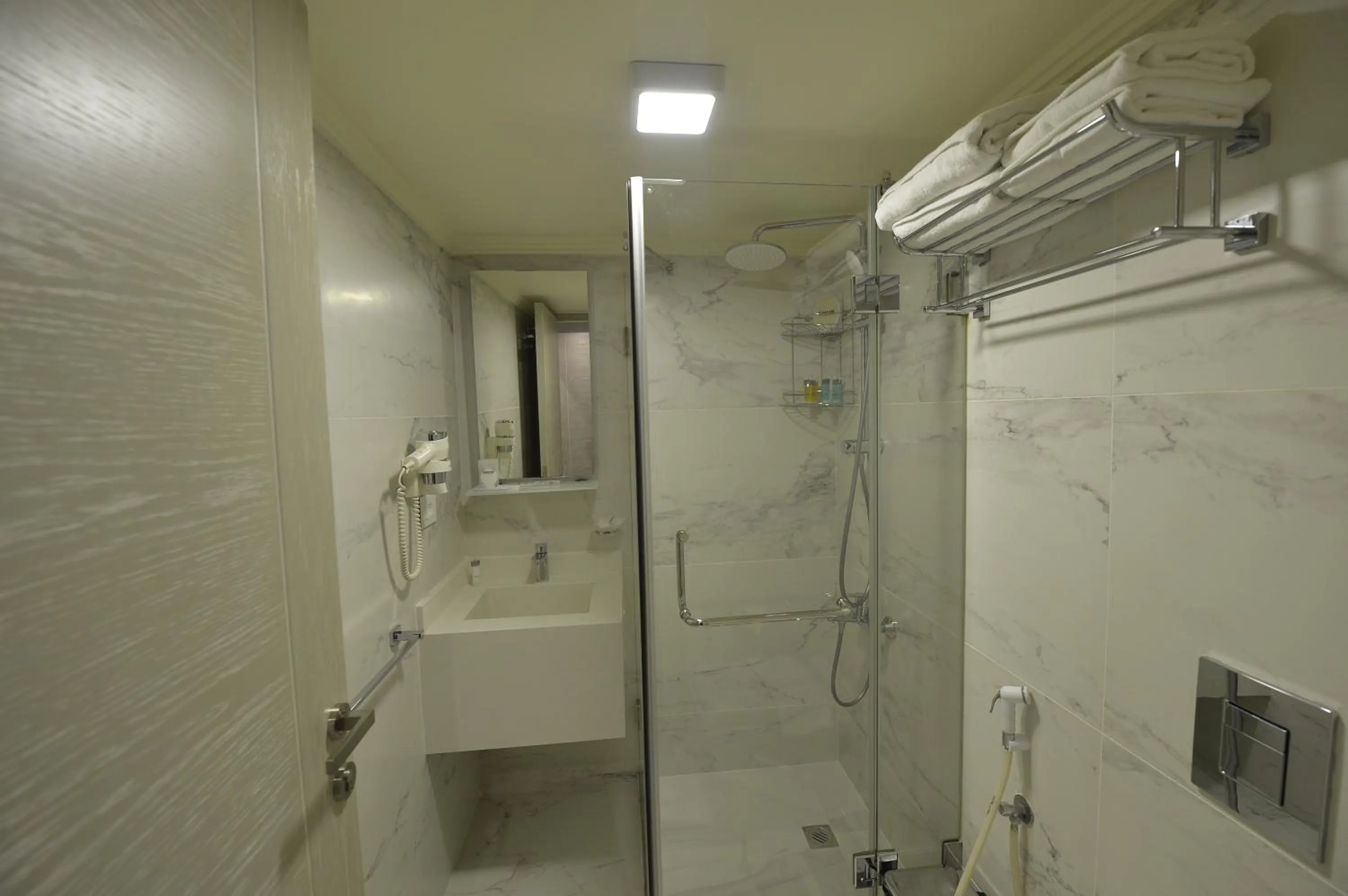 Shower in Zett hotel