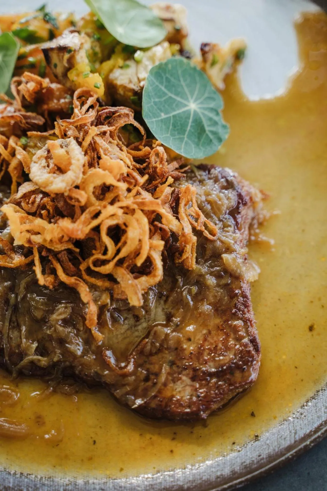 Restaurant/places to eat in Weinrefugium Brolli