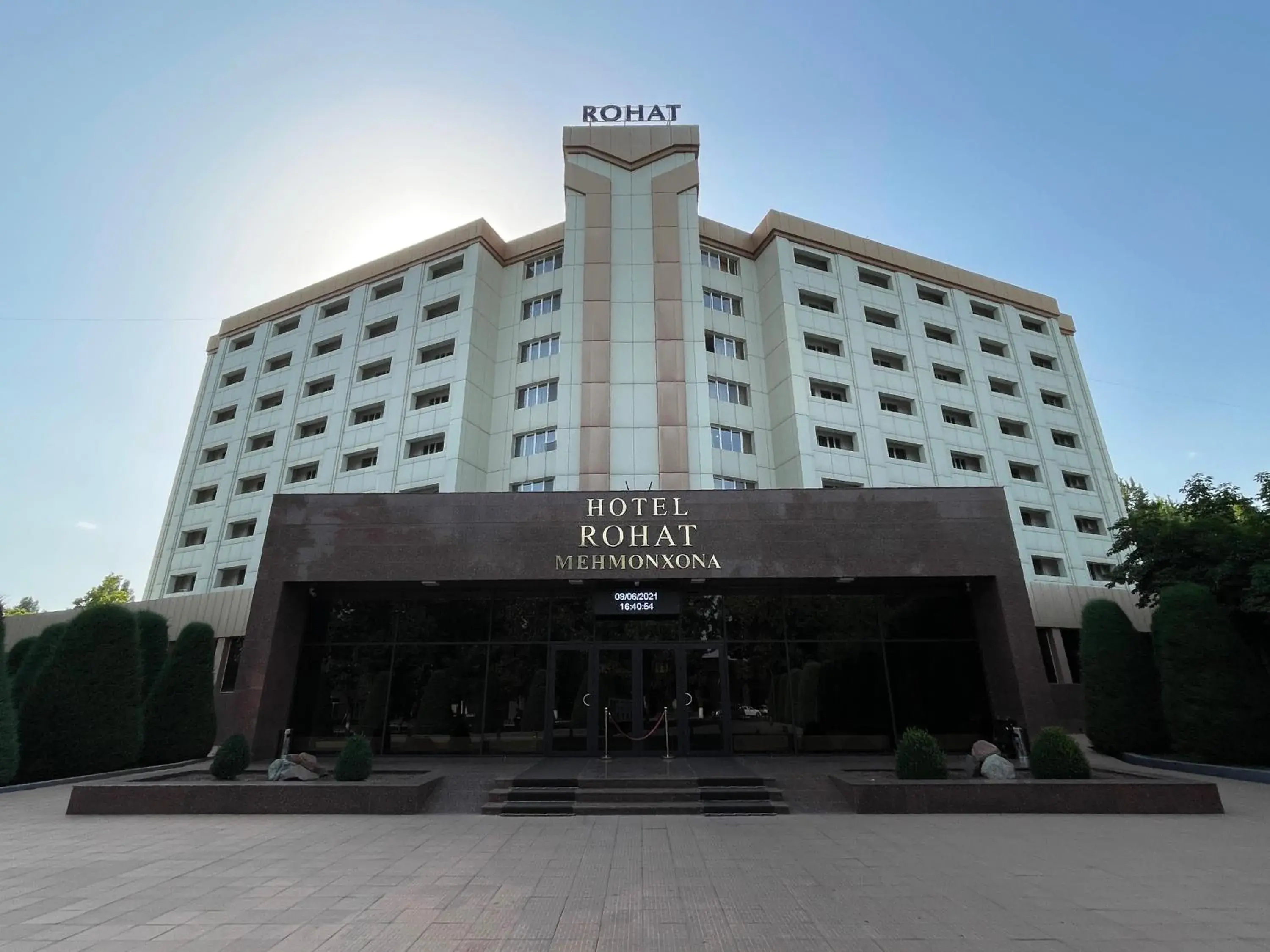 Property building in Rohat Hotel Chilonzor Property building in Rohat Hotel Chilonzor