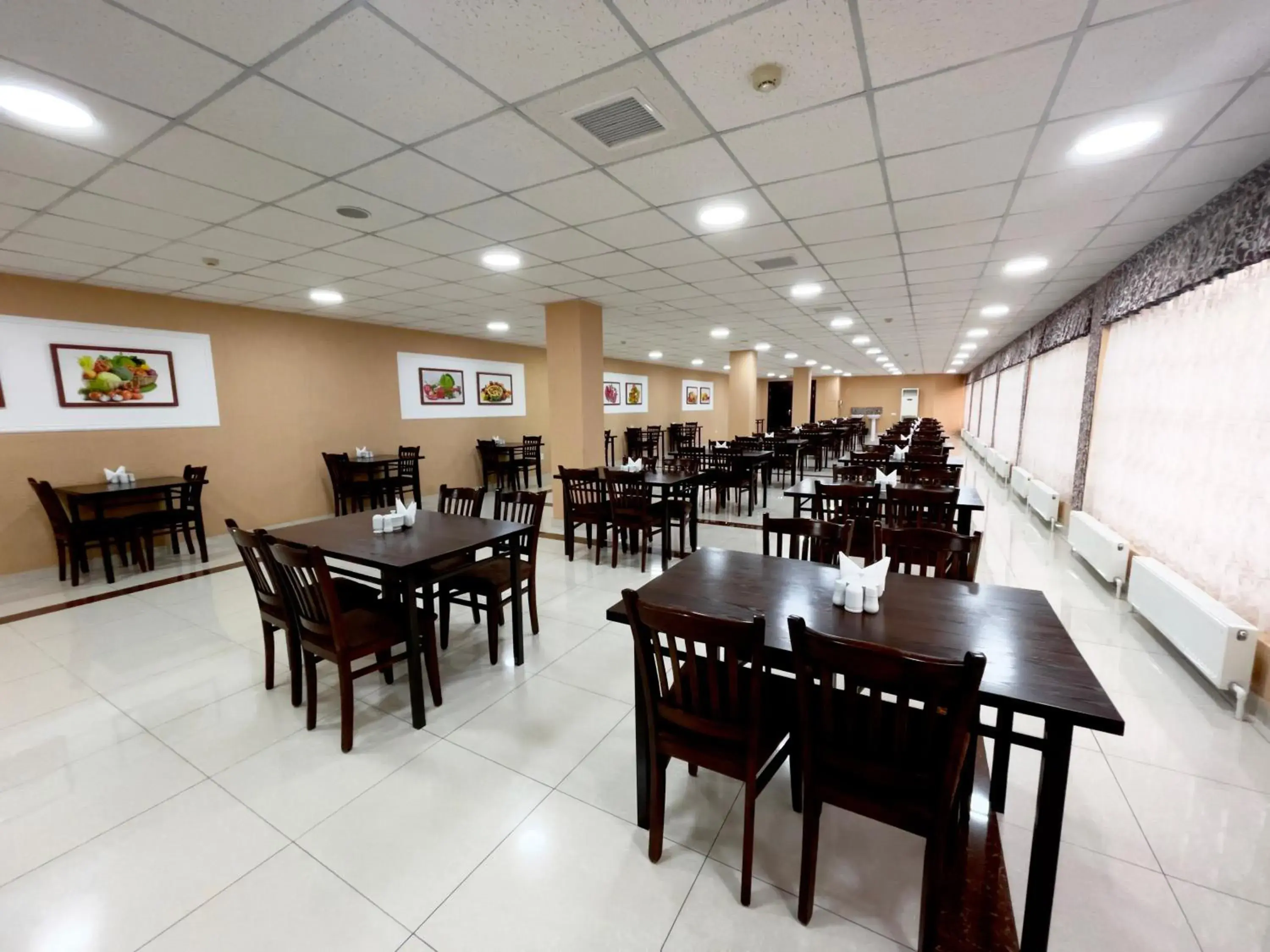 Restaurant/places to eat in Rohat Hotel Chilonzor Restaurant/places to eat in Rohat Hotel Chilonzor