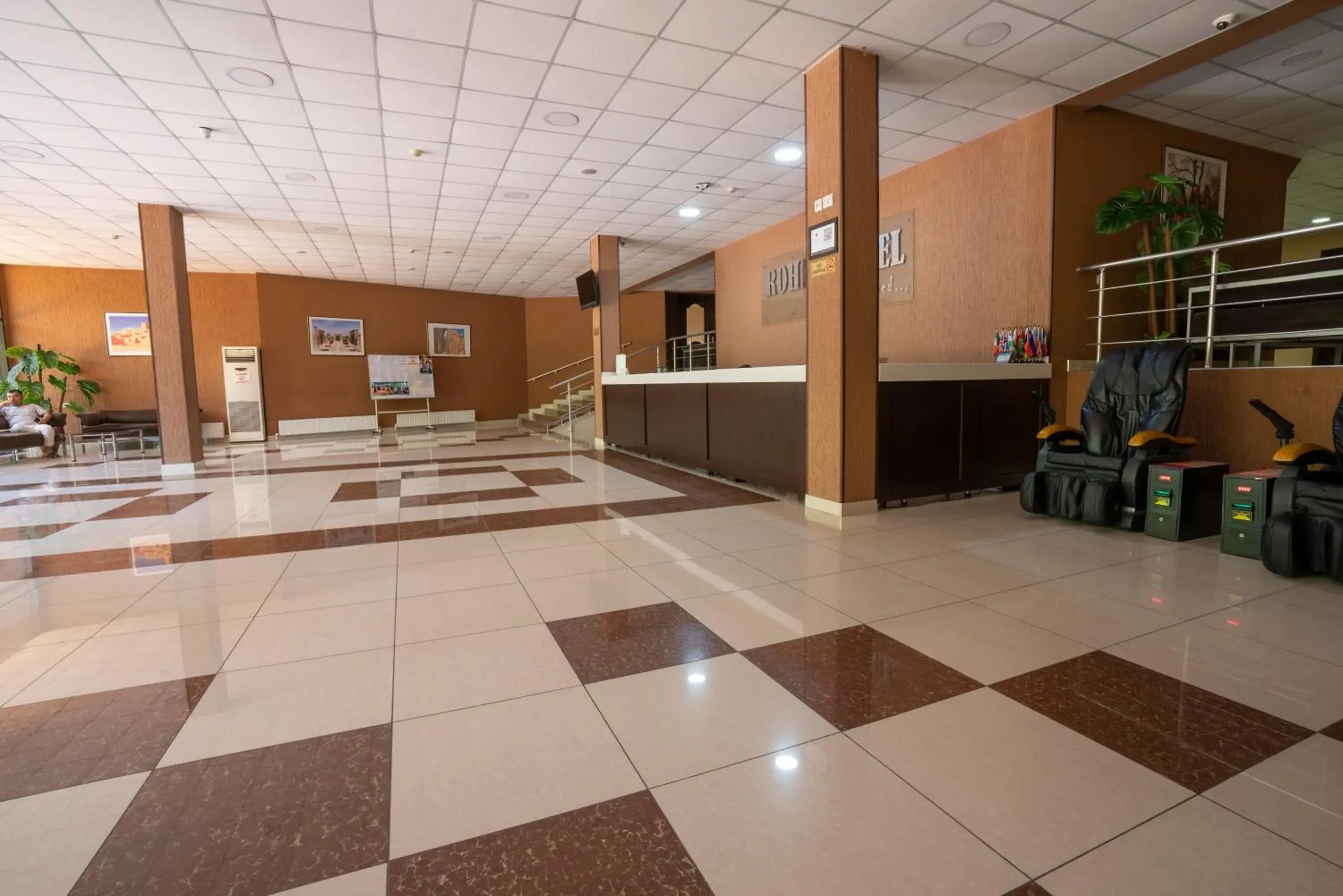 Property building in Rohat Hotel Chilonzor Property building in Rohat Hotel Chilonzor