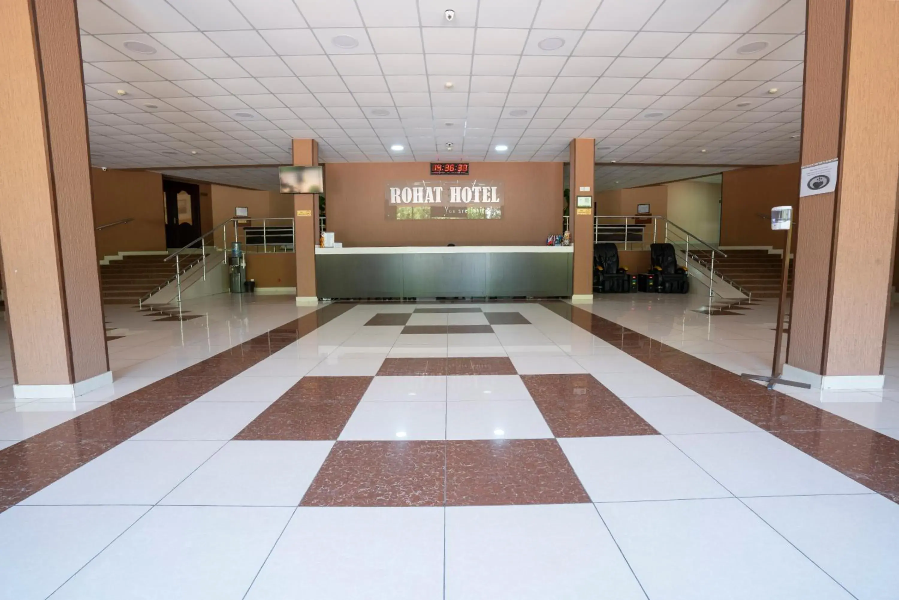 Property building in Rohat Hotel Chilonzor Property building in Rohat Hotel Chilonzor