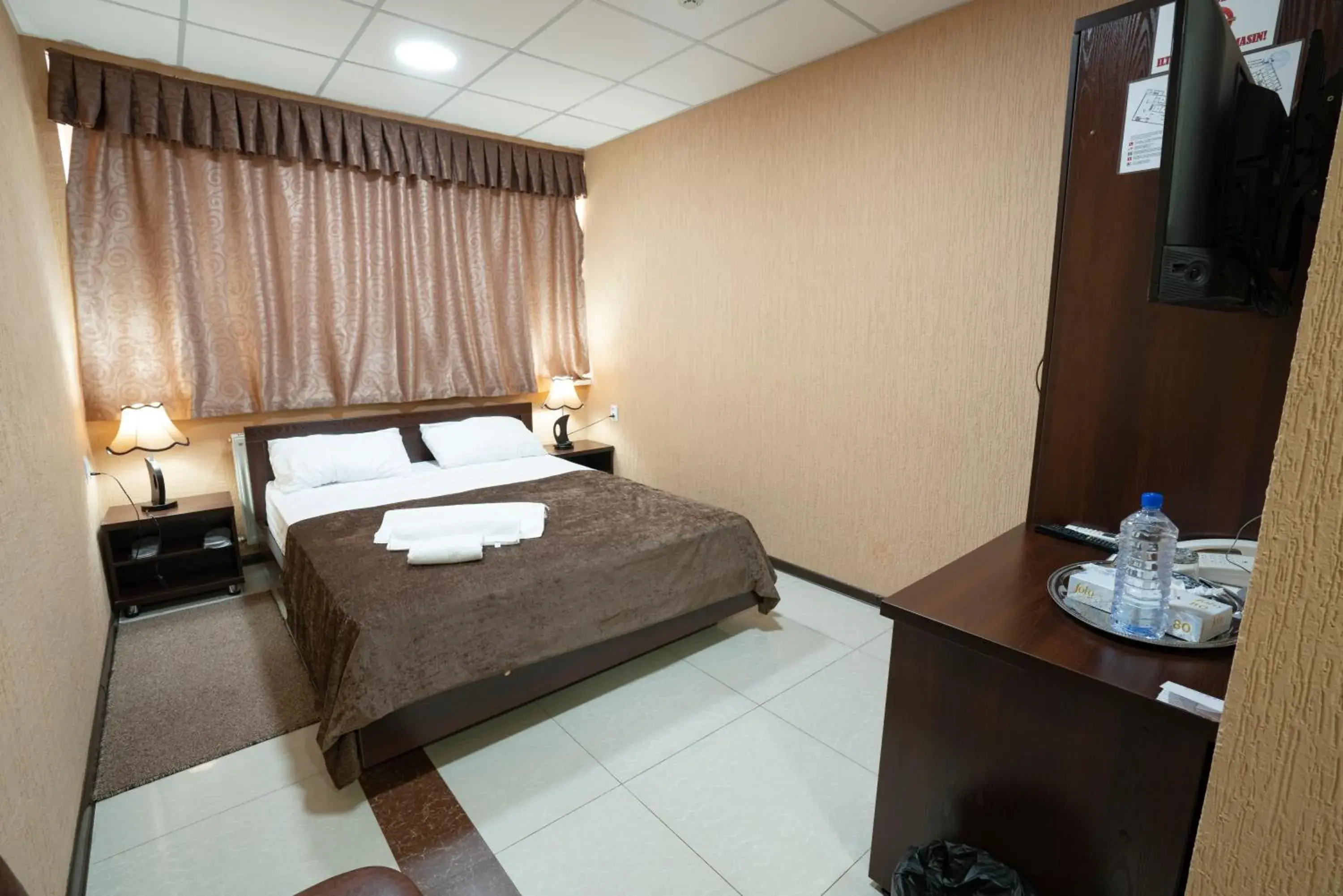 Photo of the whole room, Bed in Rohat Hotel Chilonzor Photo of the whole room, Bed in Rohat Hotel Chilonzor