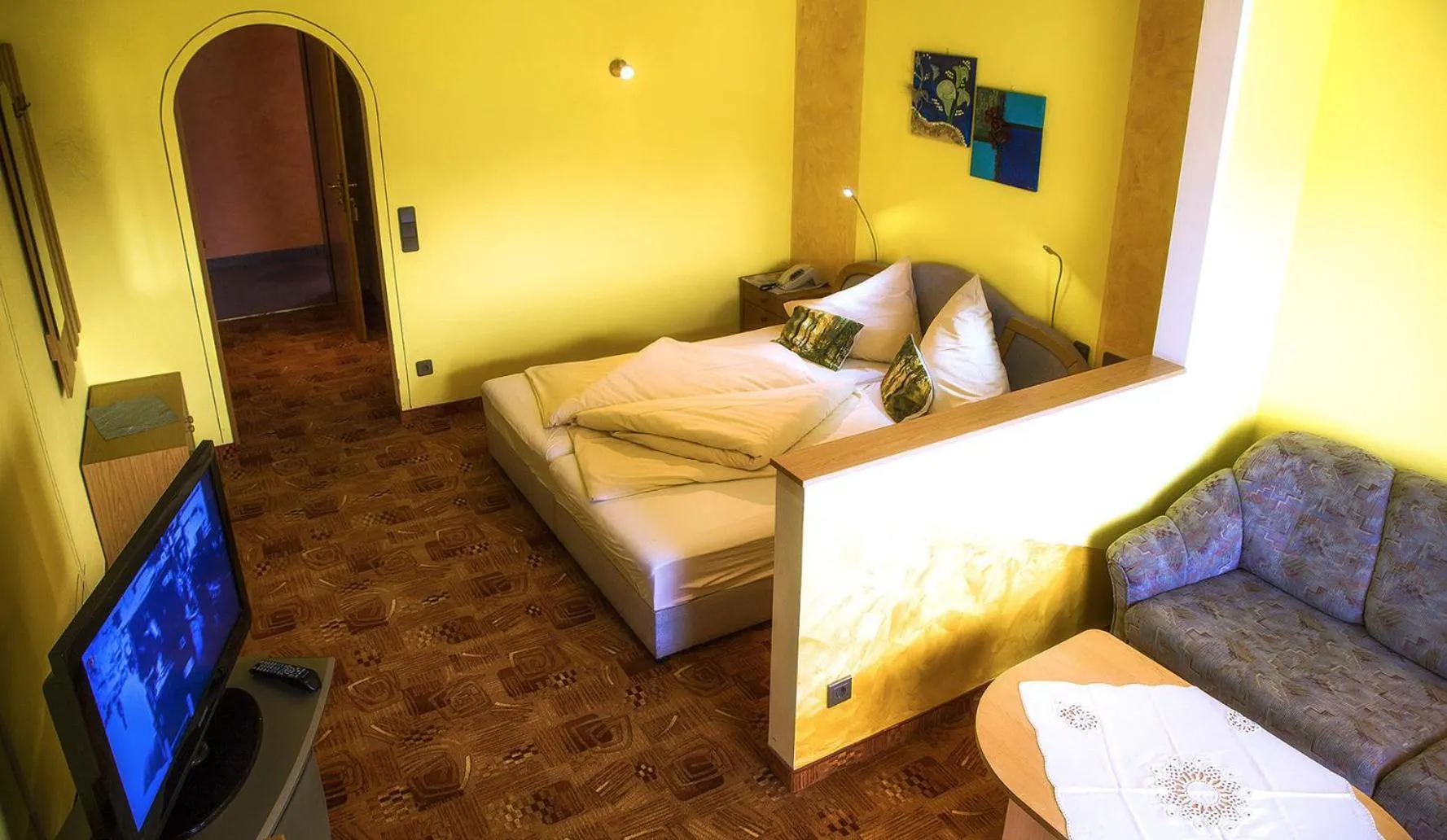 Photo of the whole room in Gästehaus Götz