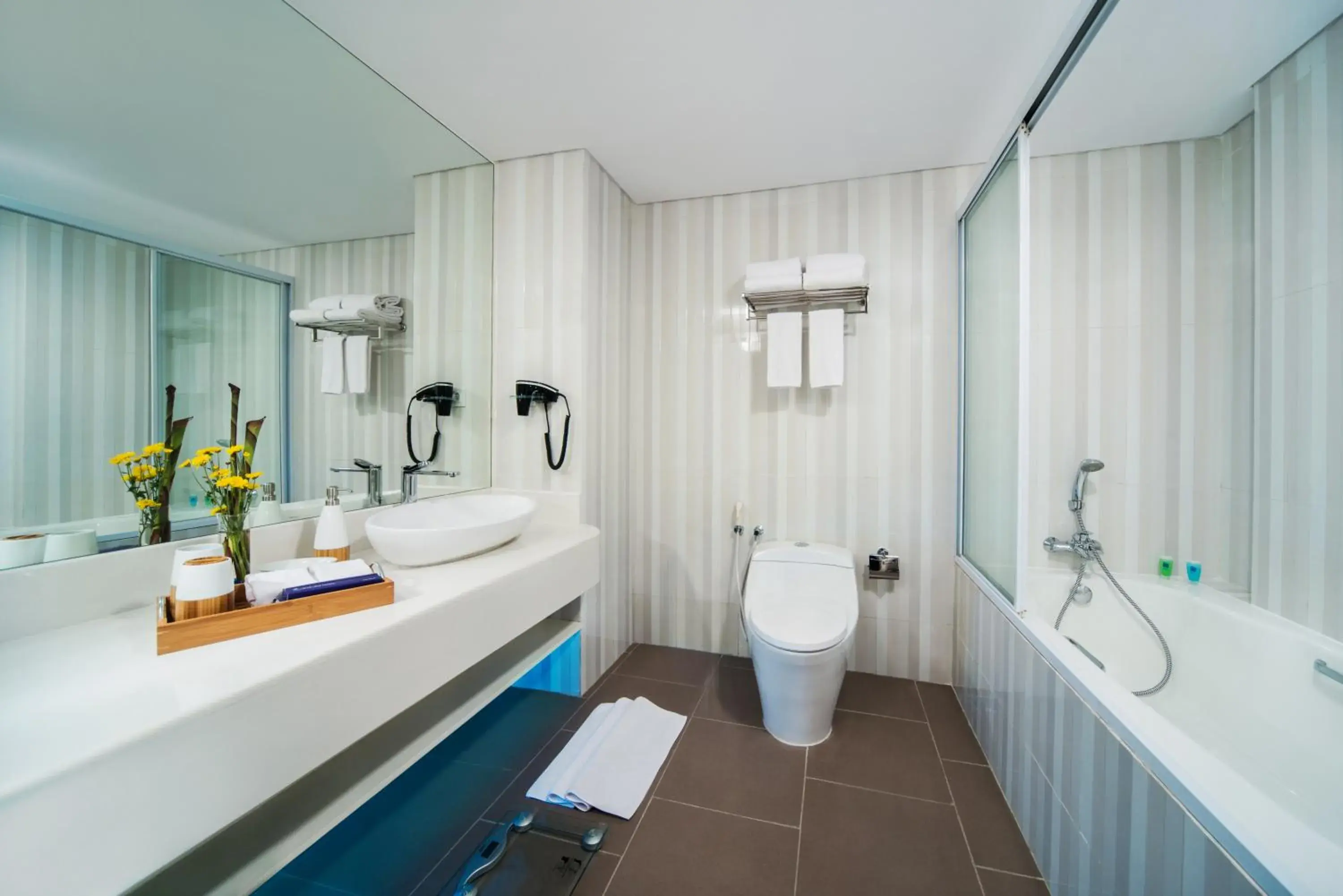 Bathroom in Blue Sky Hotel Petamburan