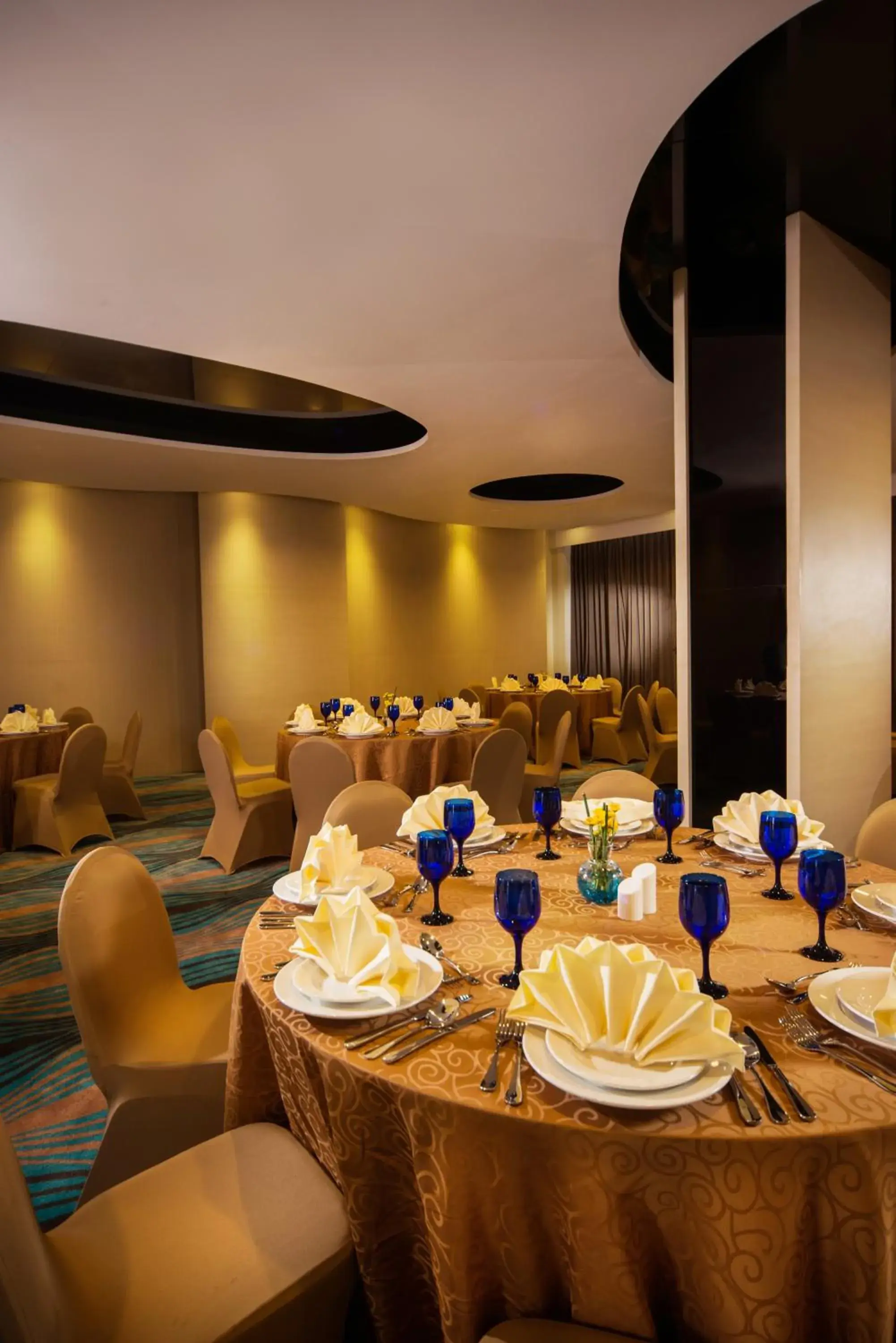 Banquet/Function facilities, Restaurant/Places to Eat in Blue Sky Hotel Petamburan