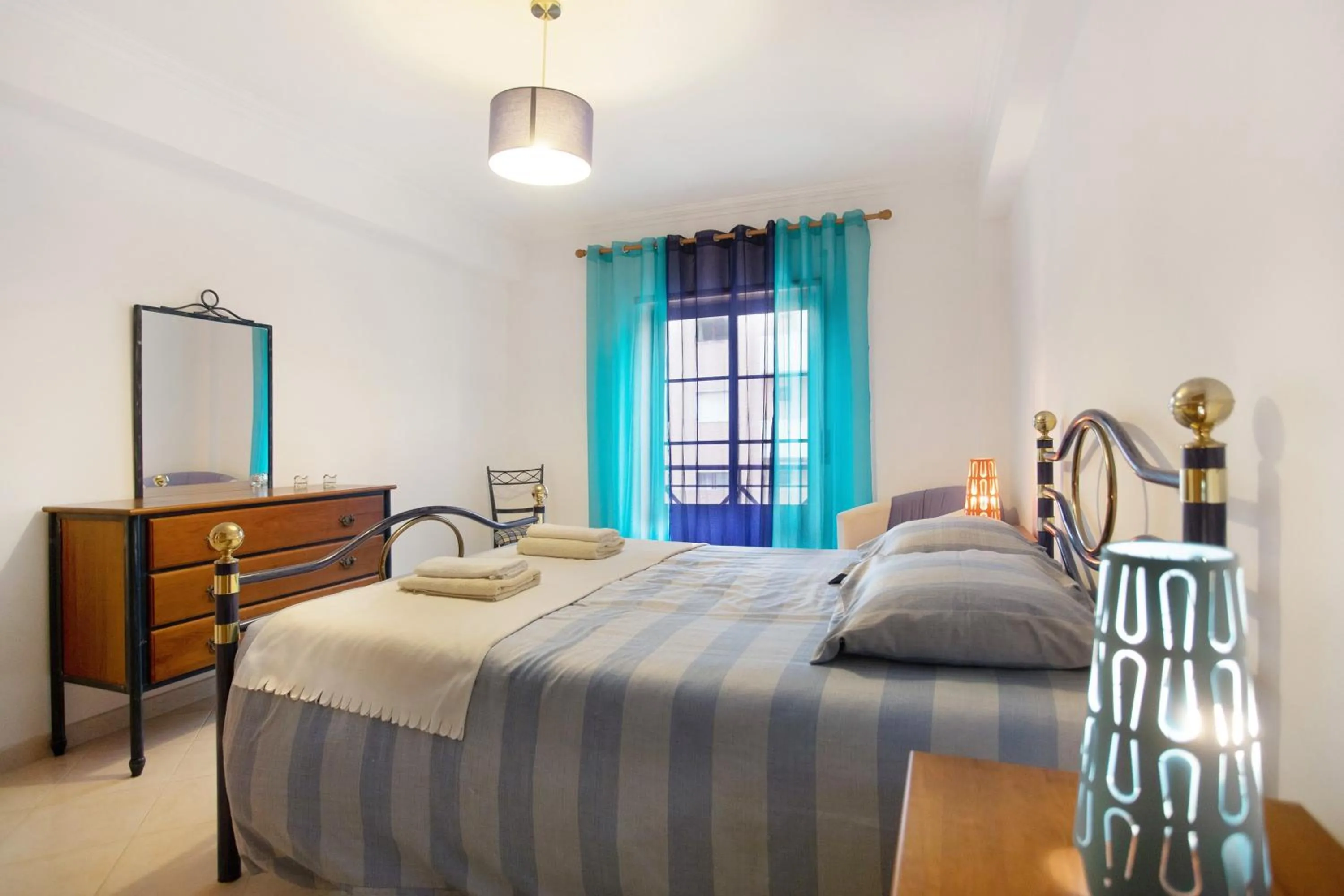 Living room, Bed in A O - La Source