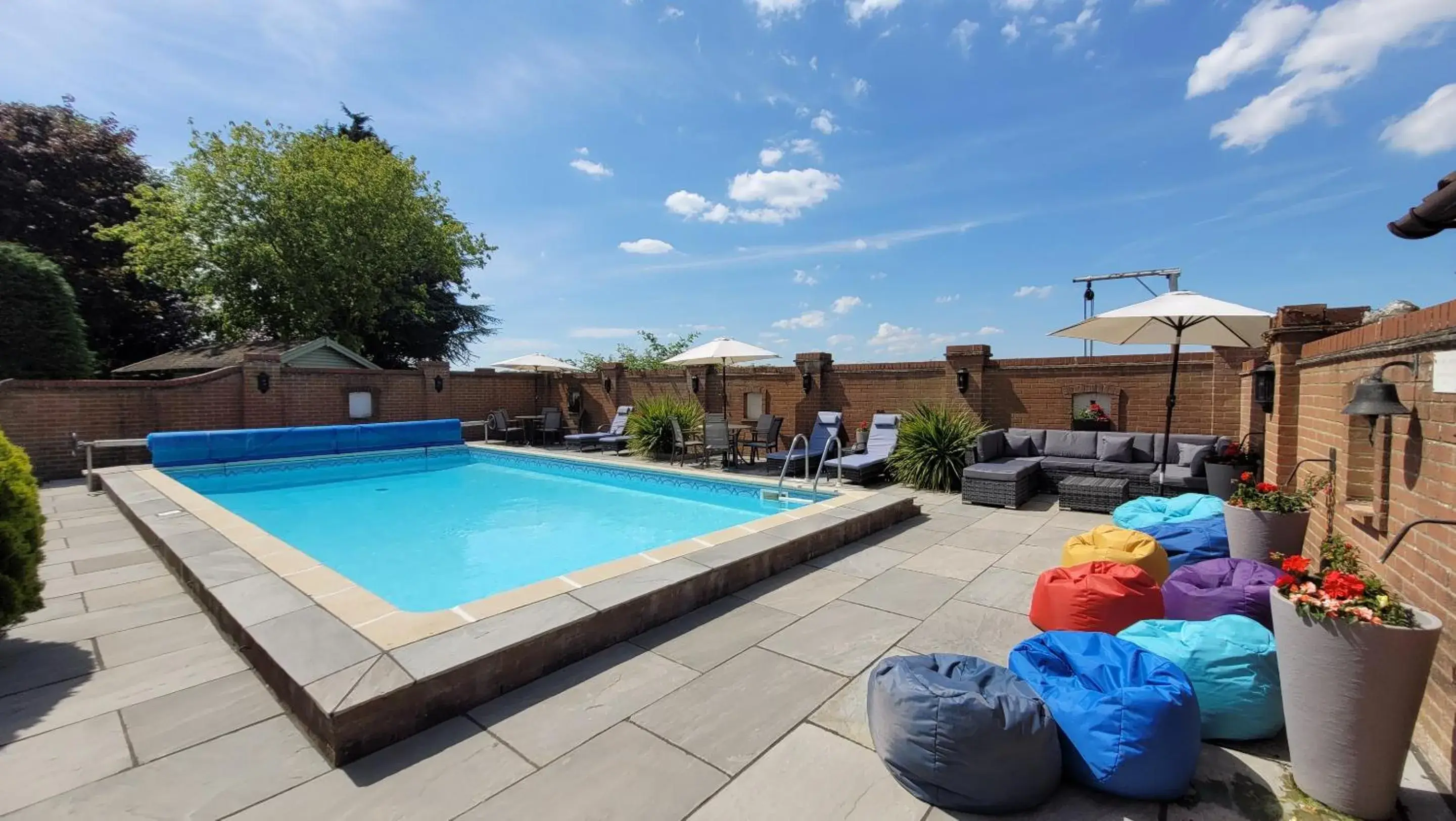 Pool view in Old Rectory Hotel, Crostwick Pool view in Old Rectory Hotel, Crostwick