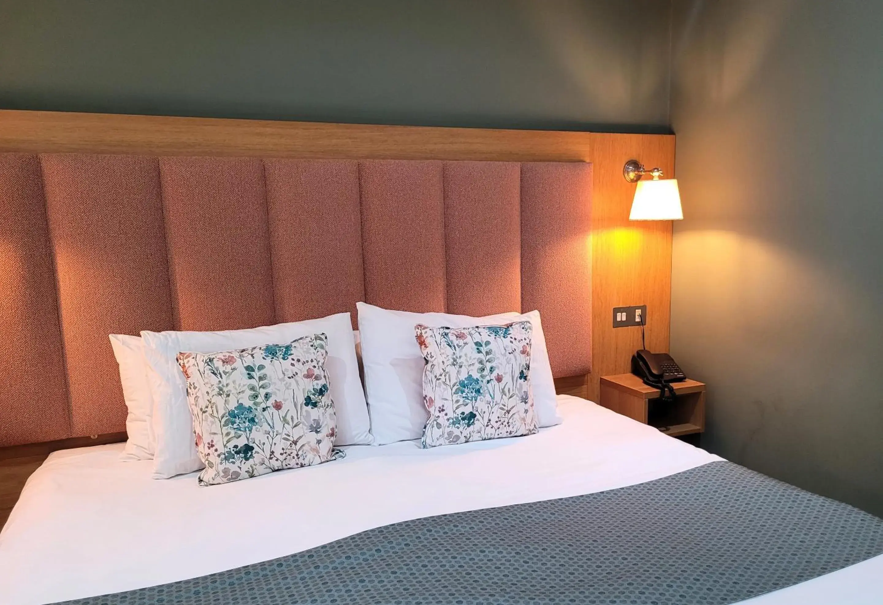 Double Room with Private Bathroom - single occupancy in Old Rectory Hotel, Crostwick Double Room with Private Bathroom - single occupancy in Old Rectory Hotel, Crostwick