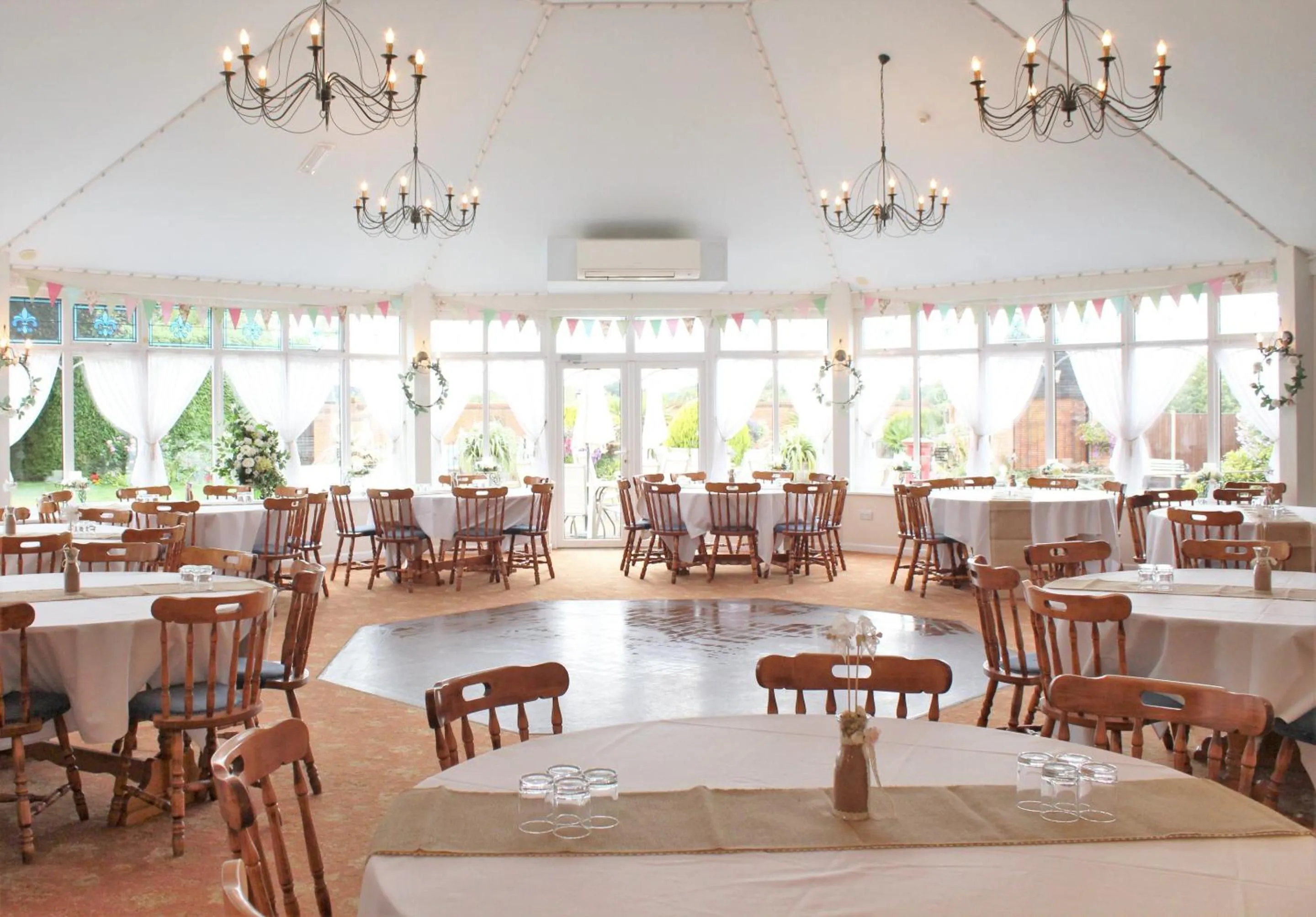 Dining area in Old Rectory Hotel, Crostwick