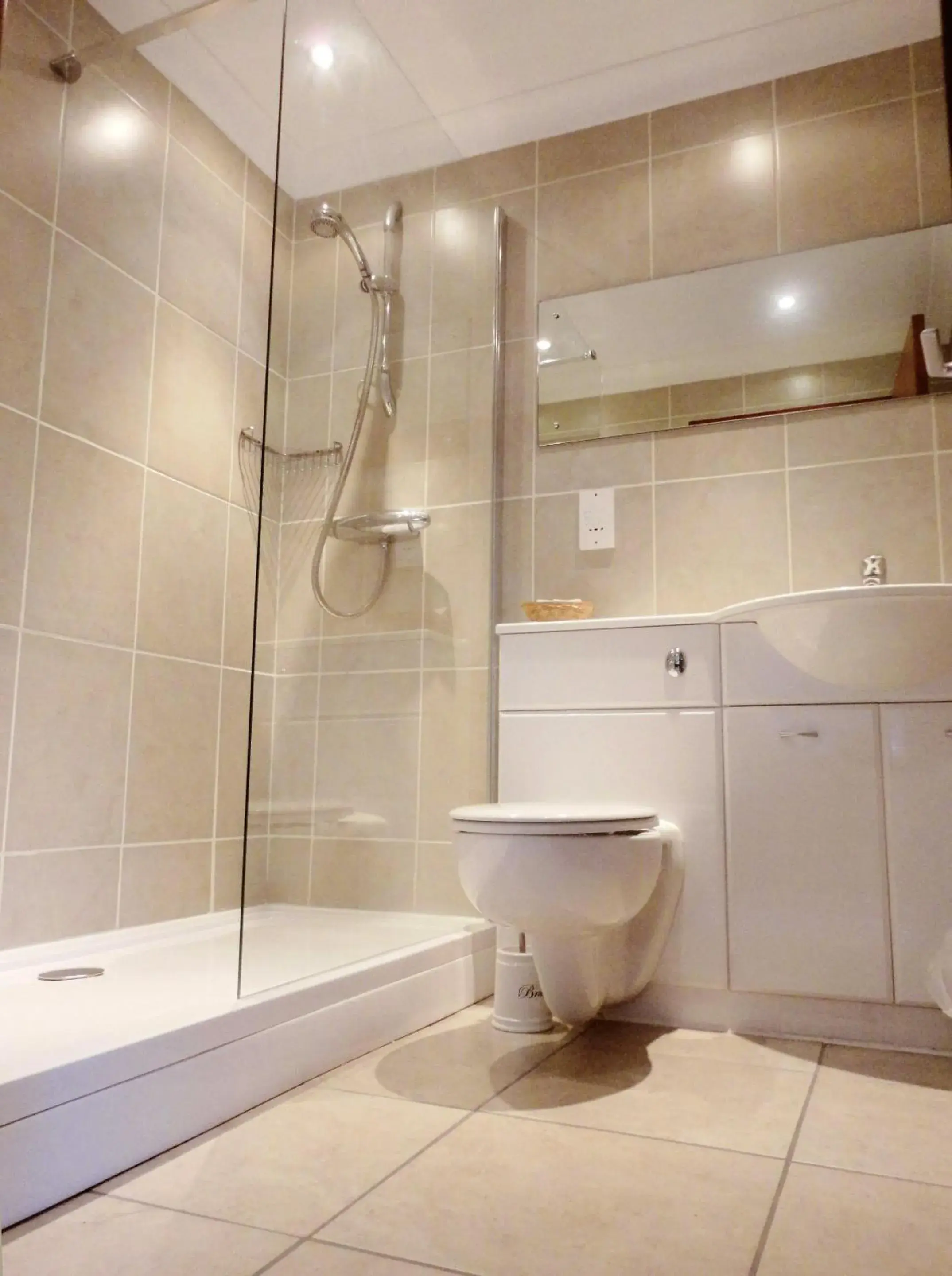 Twin Room with Private Bathroom - single occupancy in Old Rectory Hotel, Crostwick Twin Room with Private Bathroom - single occupancy in Old Rectory Hotel, Crostwick