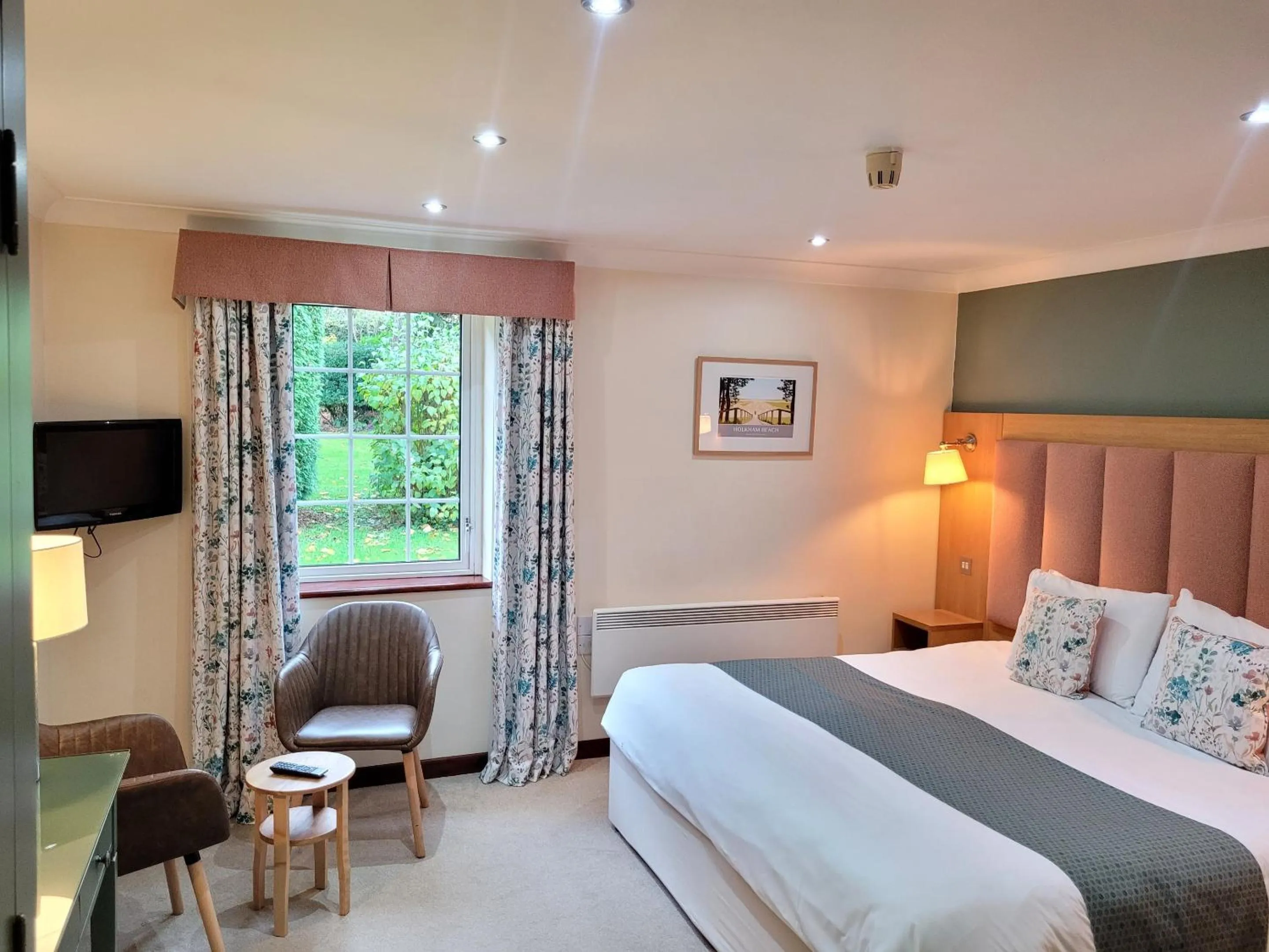 Bedroom, Bed in Old Rectory Hotel, Crostwick