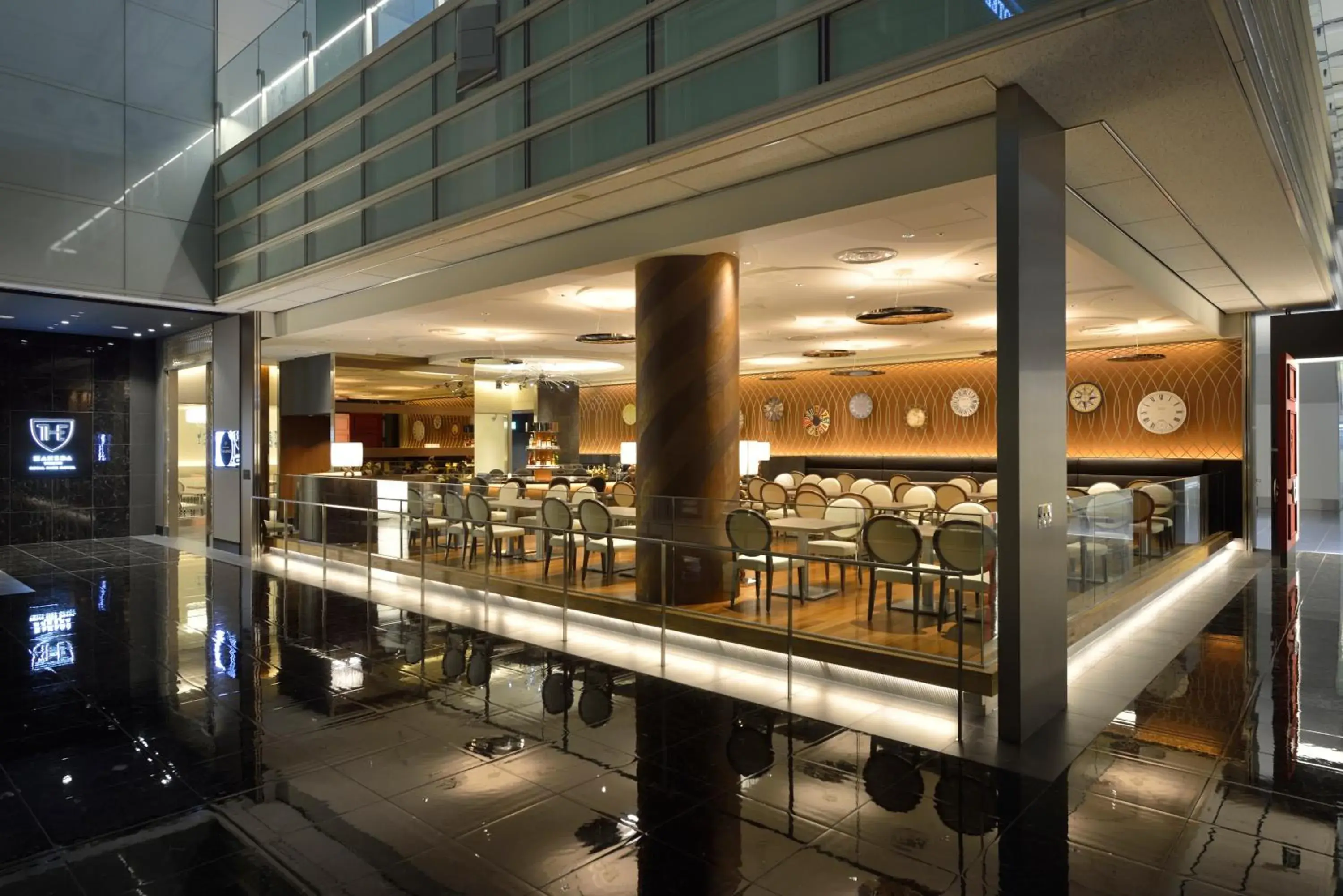 Restaurant/places to eat in The Royal Park Hotel Tokyo Haneda Airport Terminal 3 Restaurant/places to eat in The Royal Park Hotel Tokyo Haneda Airport Terminal 3