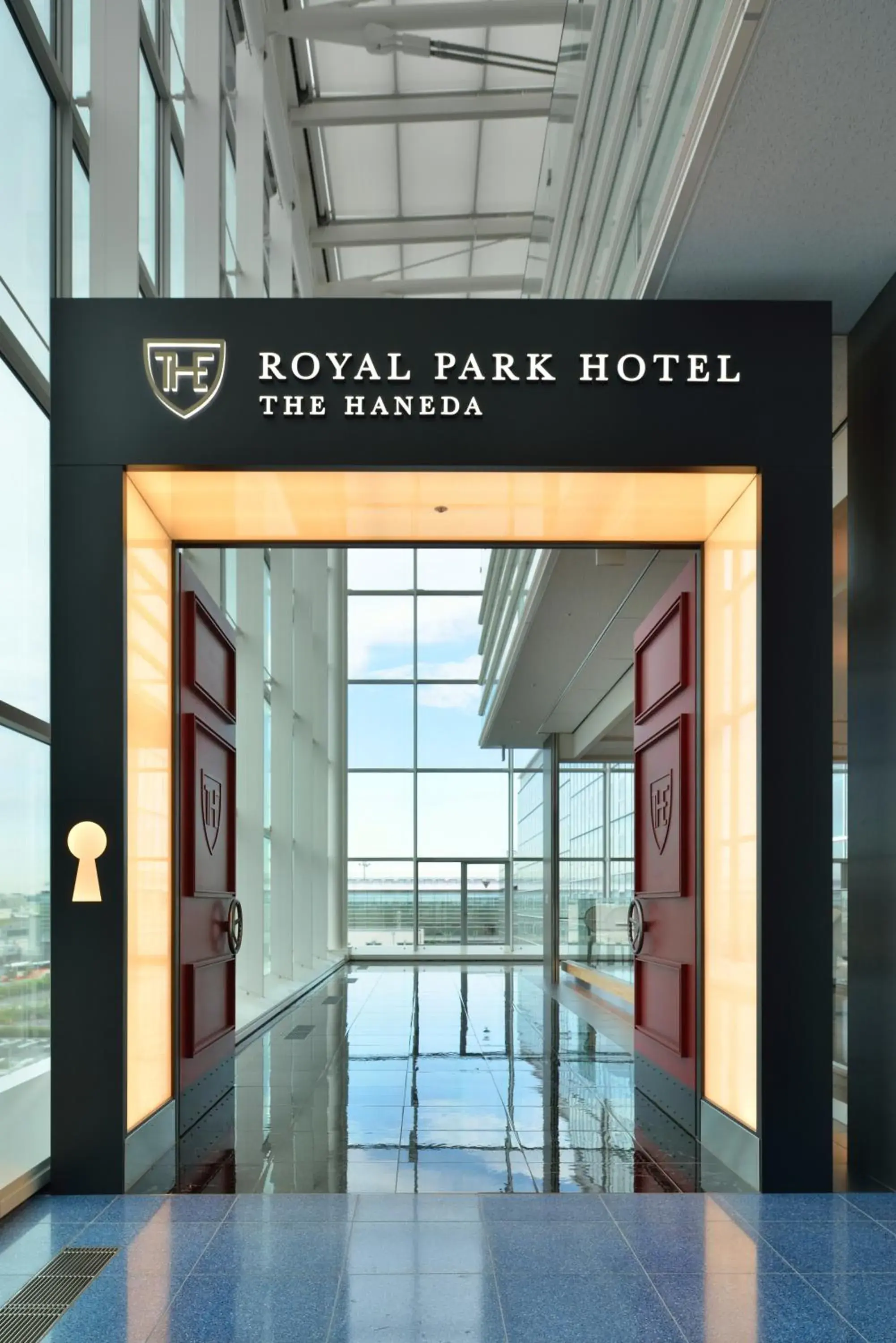 Facade/entrance in The Royal Park Hotel Tokyo Haneda Airport Terminal 3 Facade/entrance in The Royal Park Hotel Tokyo Haneda Airport Terminal 3