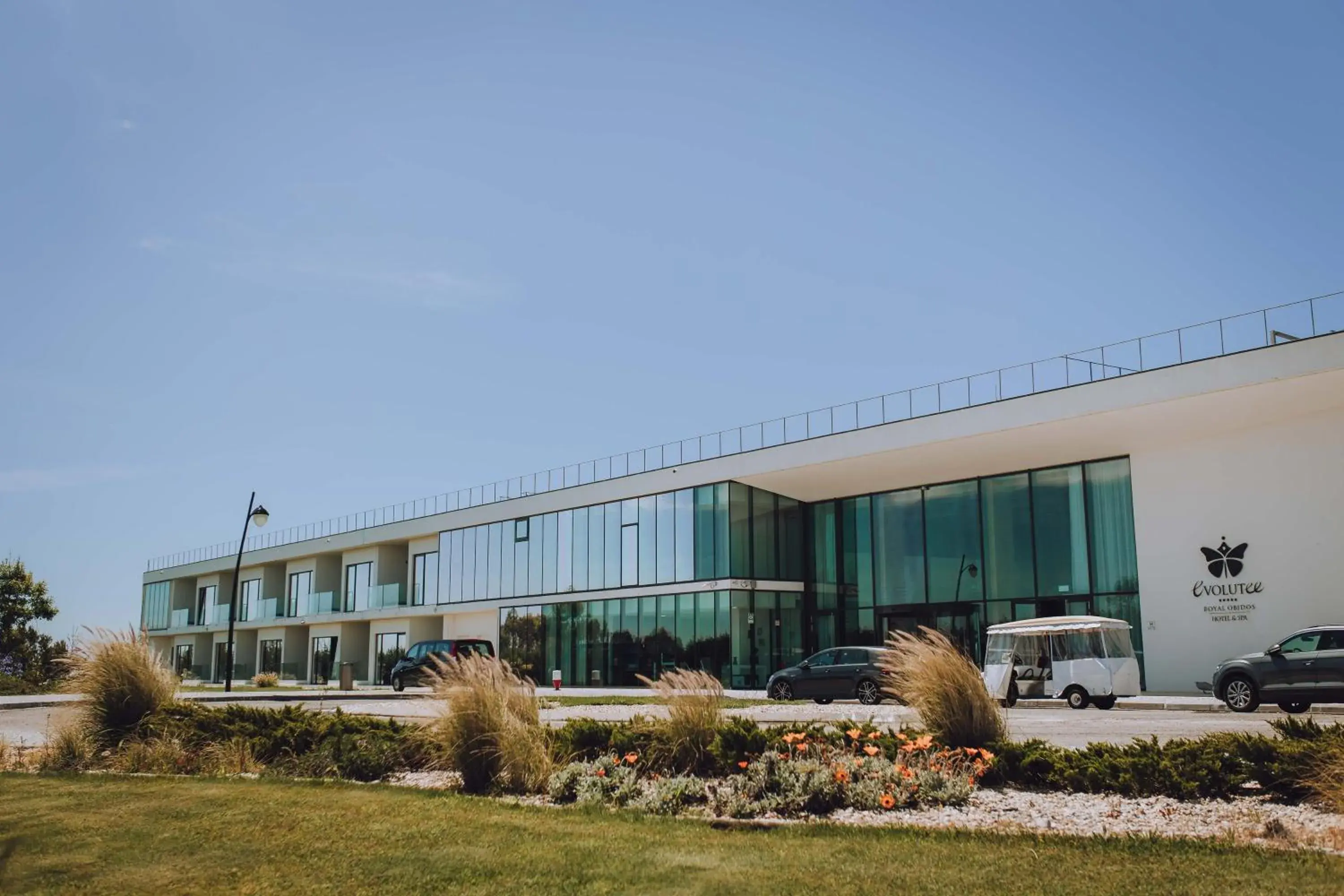 Facade/entrance in Royal Obidos Scenic Resort Facade/entrance in Royal Obidos Scenic Resort