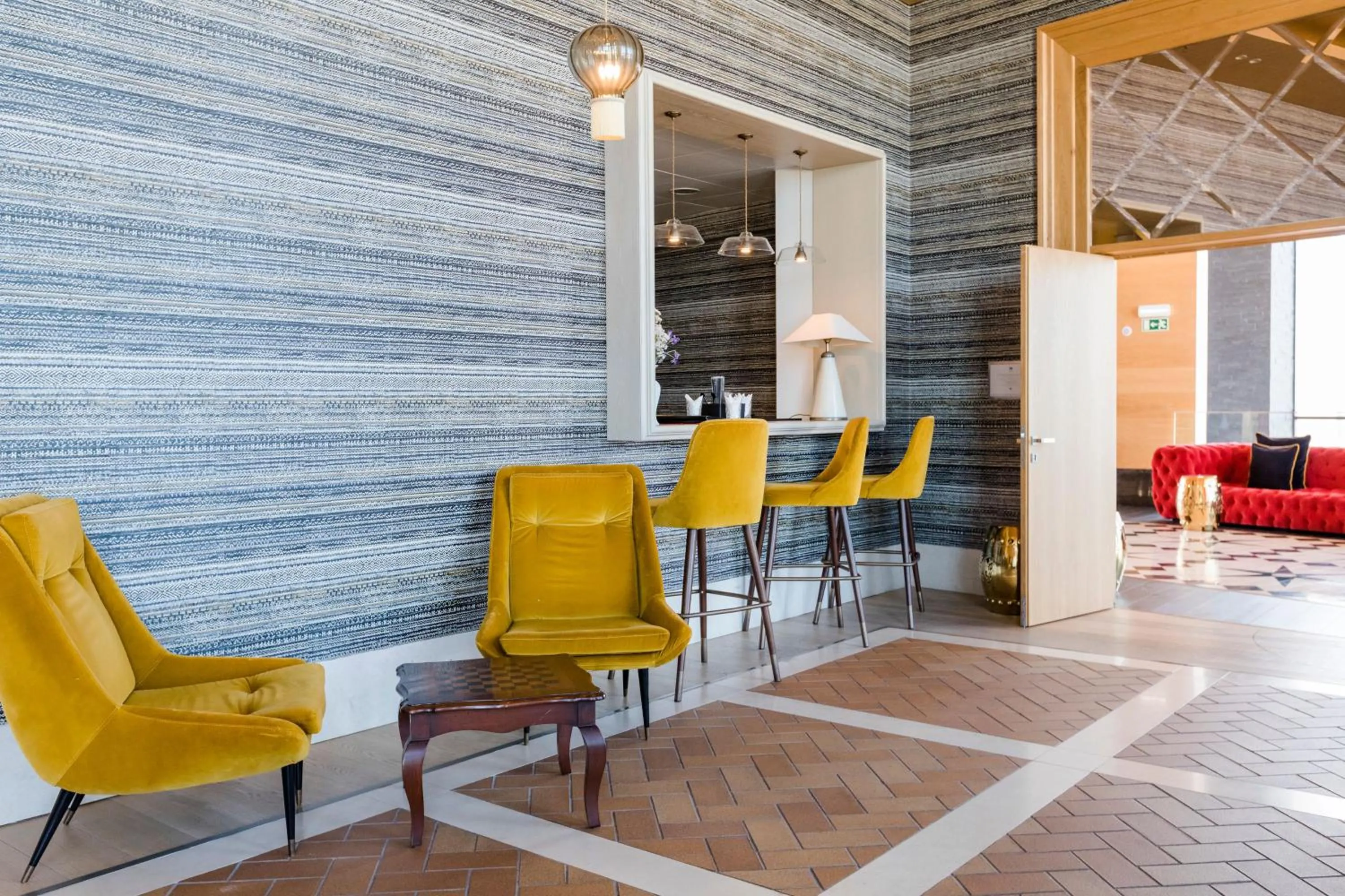 Lounge or bar in Royal Obidos Scenic Resort