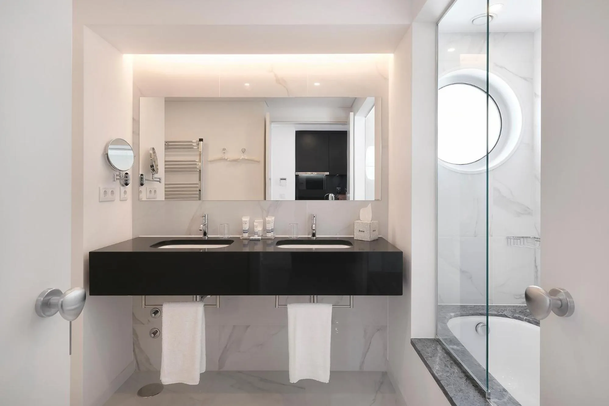 Bathroom in Royal Obidos Scenic Resort