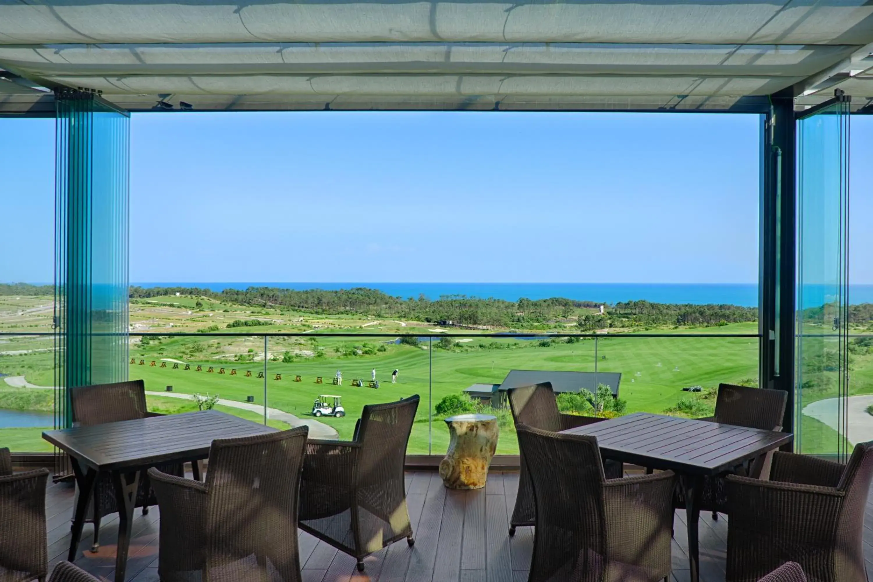 Lounge or bar, Restaurant/Places to Eat in Royal Obidos Spa & Golf Resort