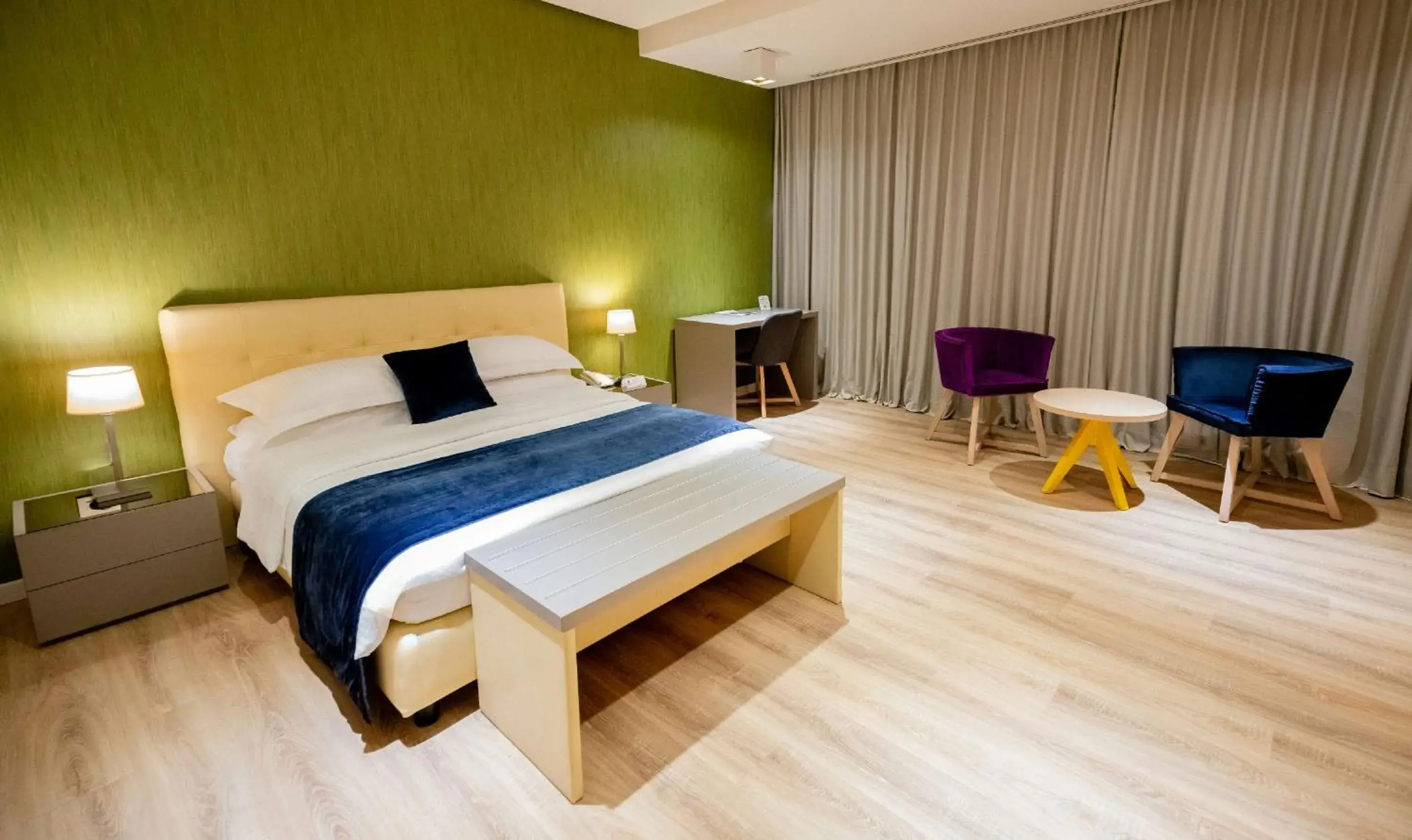 Bedroom, Bed in Best Western Premier Ark Hotel Bedroom, Bed in Best Western Premier Ark Hotel