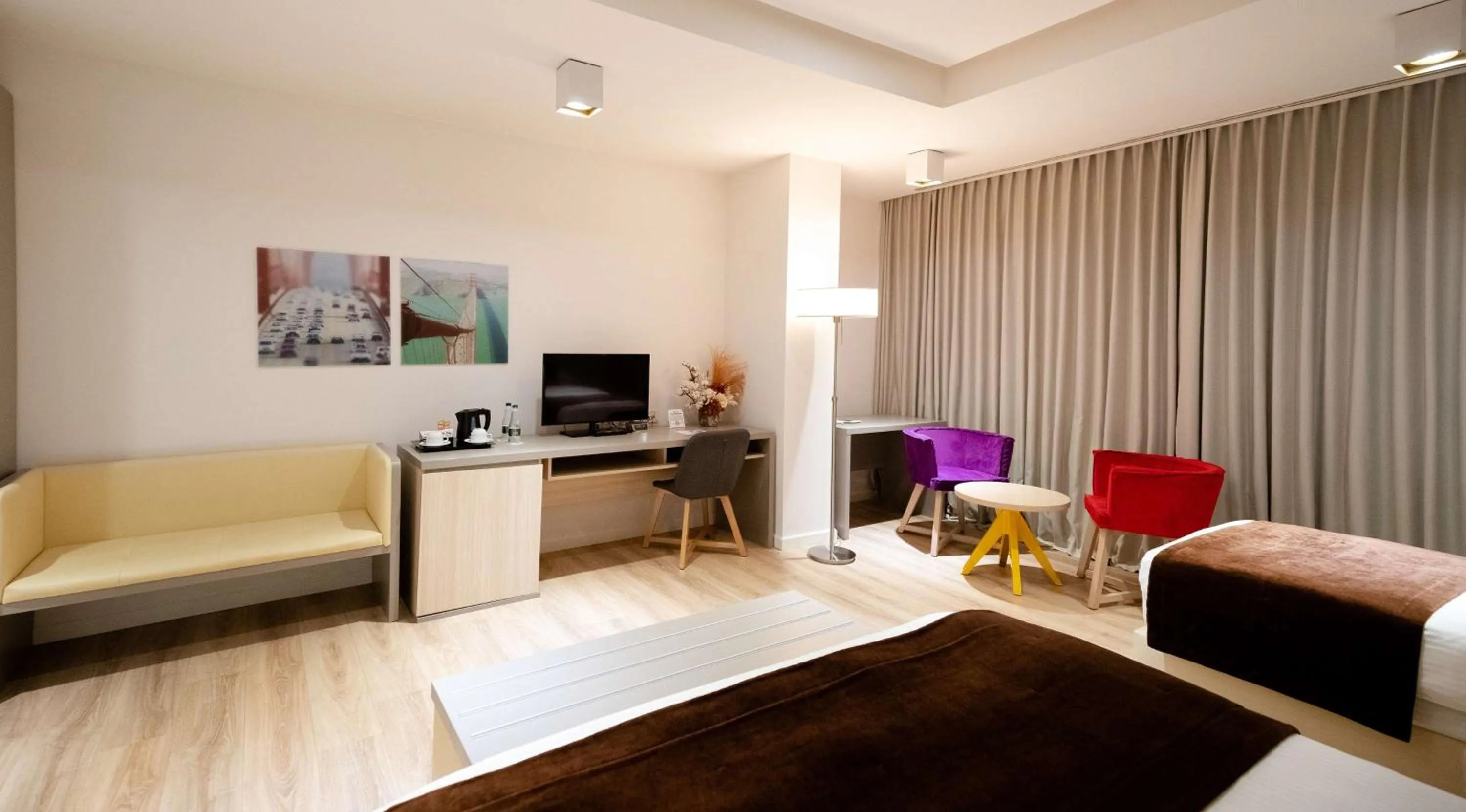 Bedroom in Best Western Premier Ark Hotel