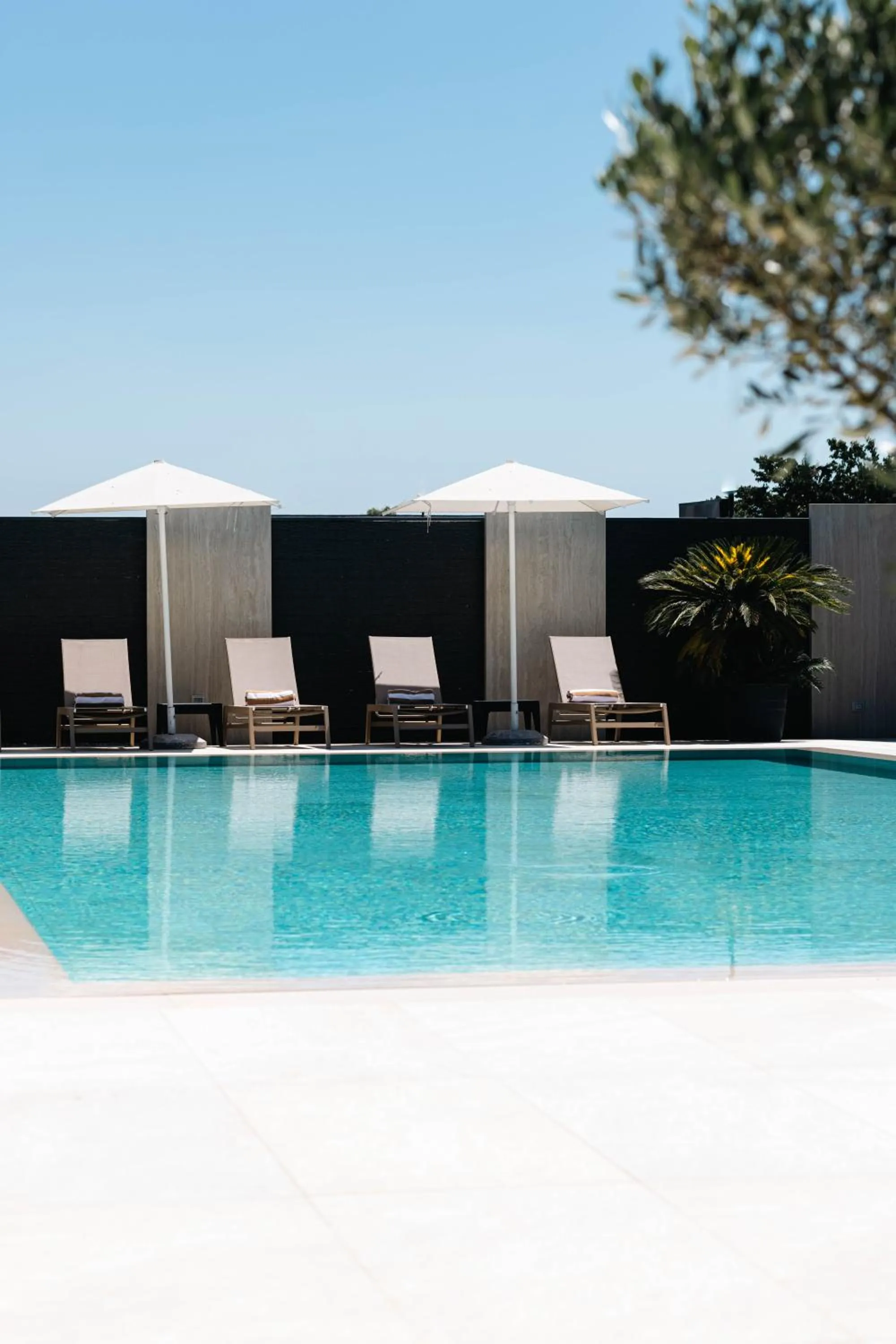 Swimming pool in Best Western Premier Ark Hotel