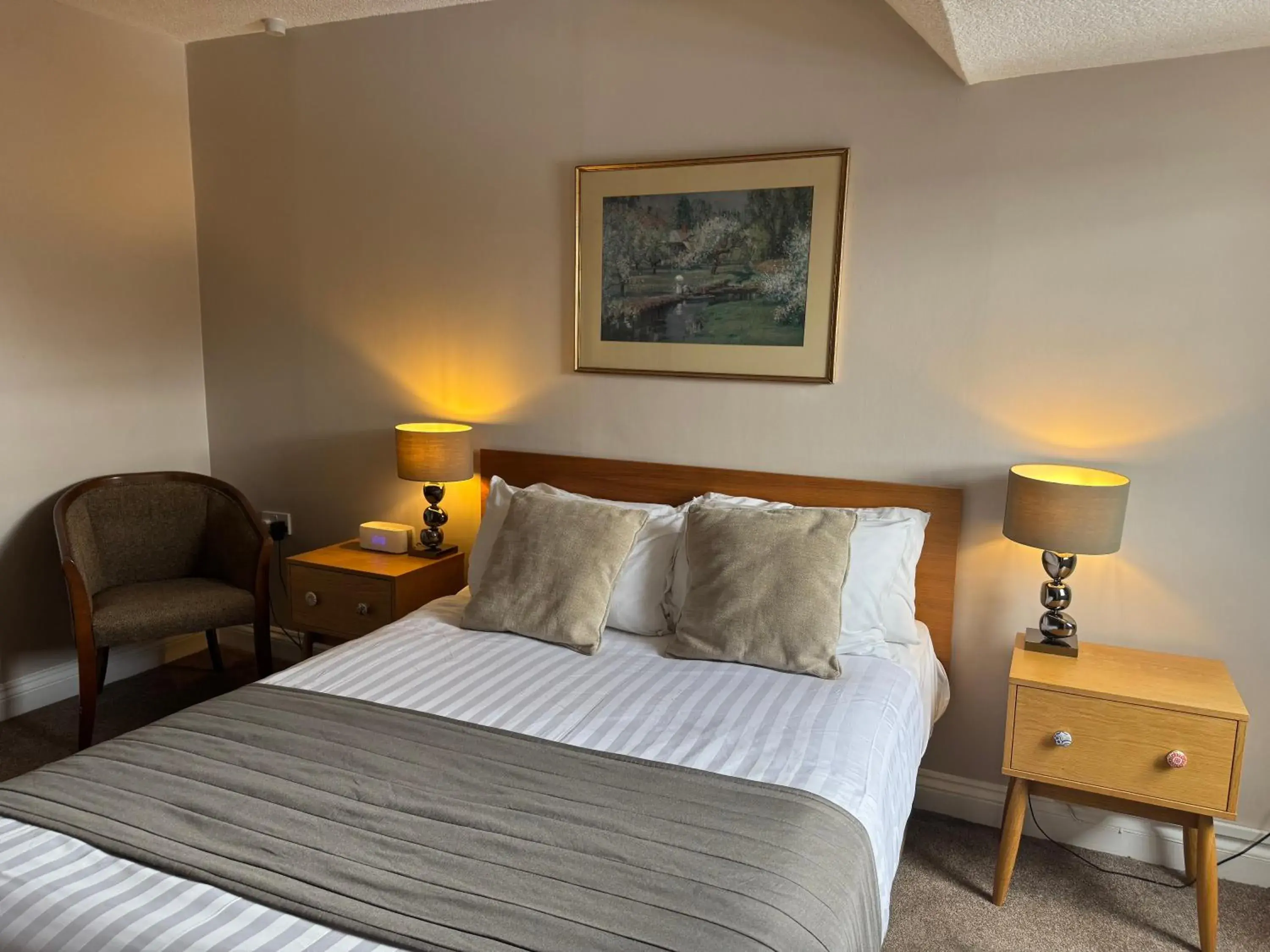 Bed in Oaklands Hotel Bed in Oaklands Hotel