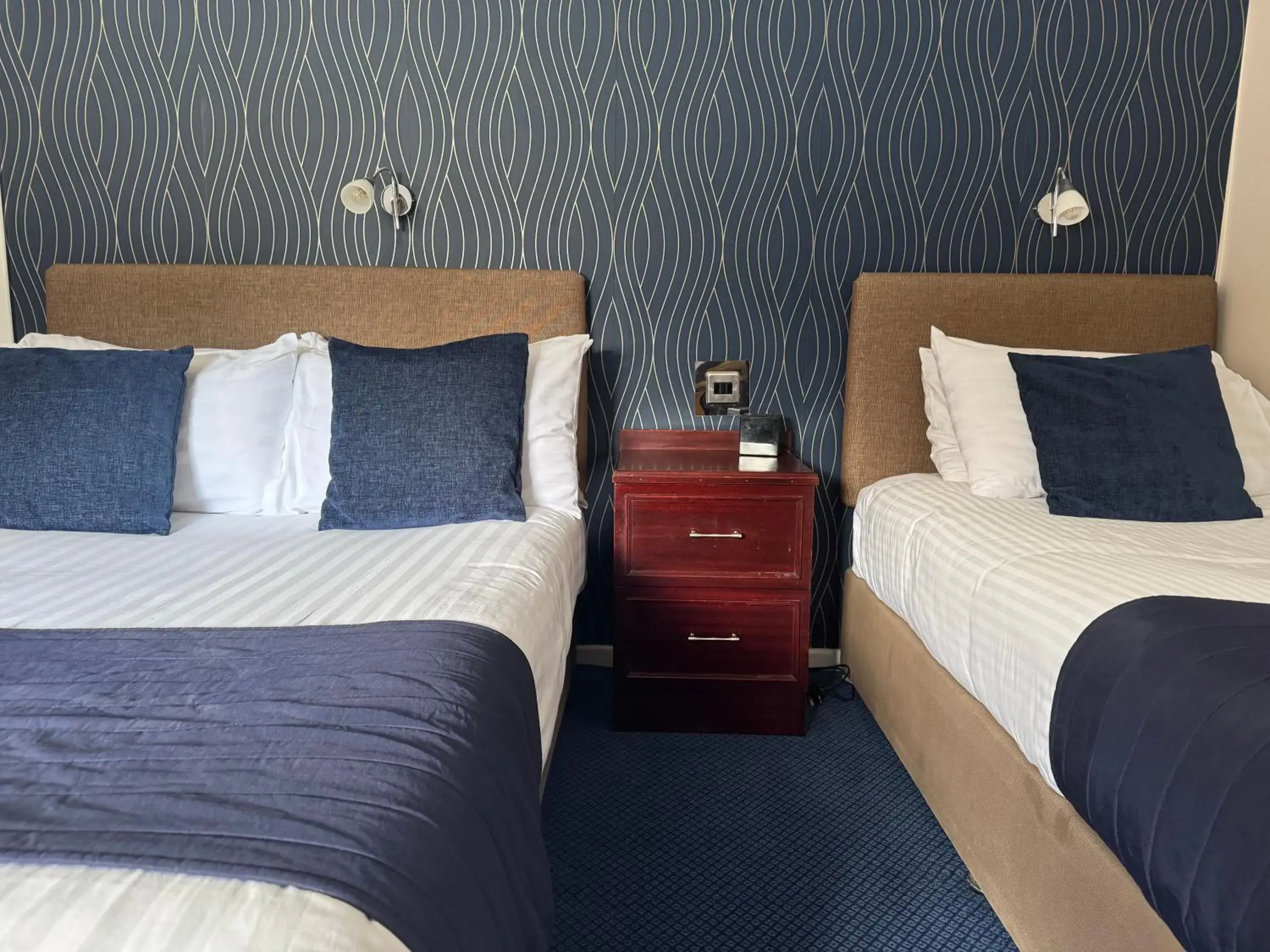 Bed in Oaklands Hotel Bed in Oaklands Hotel