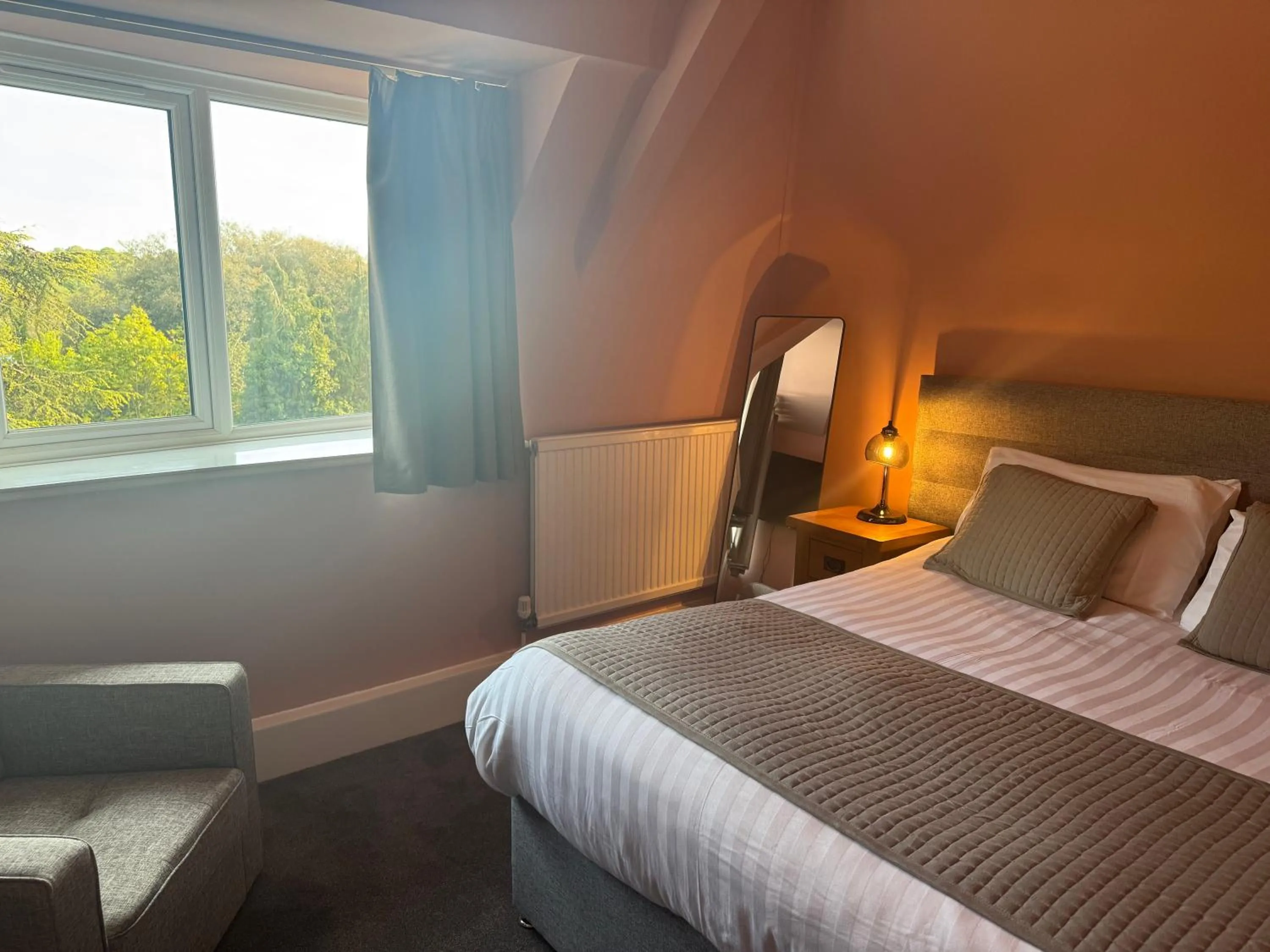 Bed in Oaklands Hotel