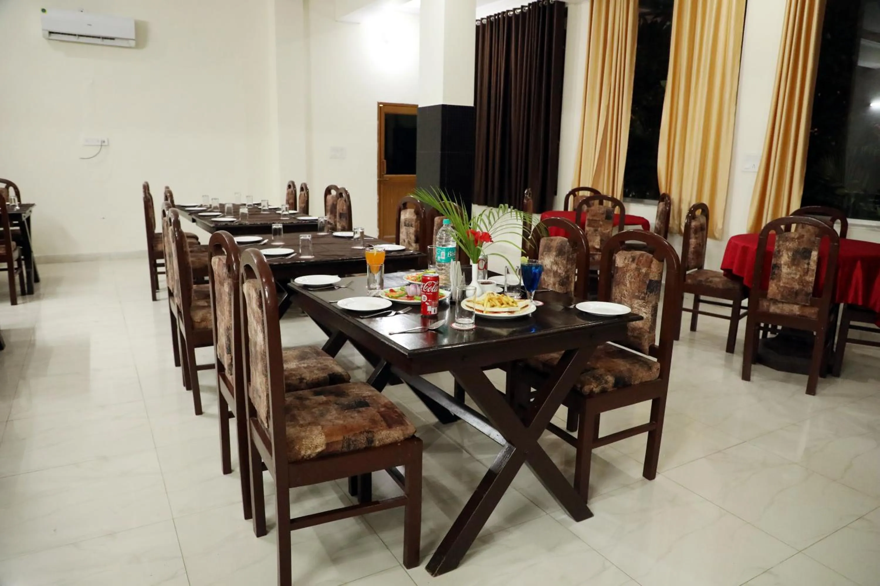 Restaurant/places to eat in Ranthambore Resort