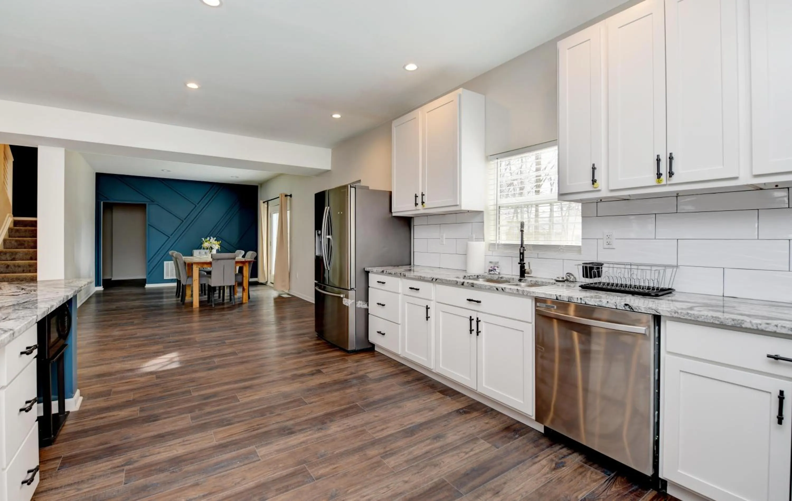 Kitchen or kitchenette in The CG Suites