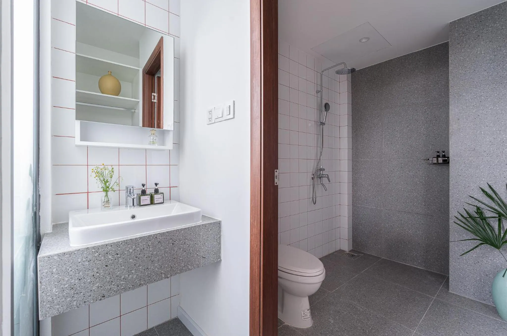 Toilet in Express by M Village Điện Biên Phủ Q3