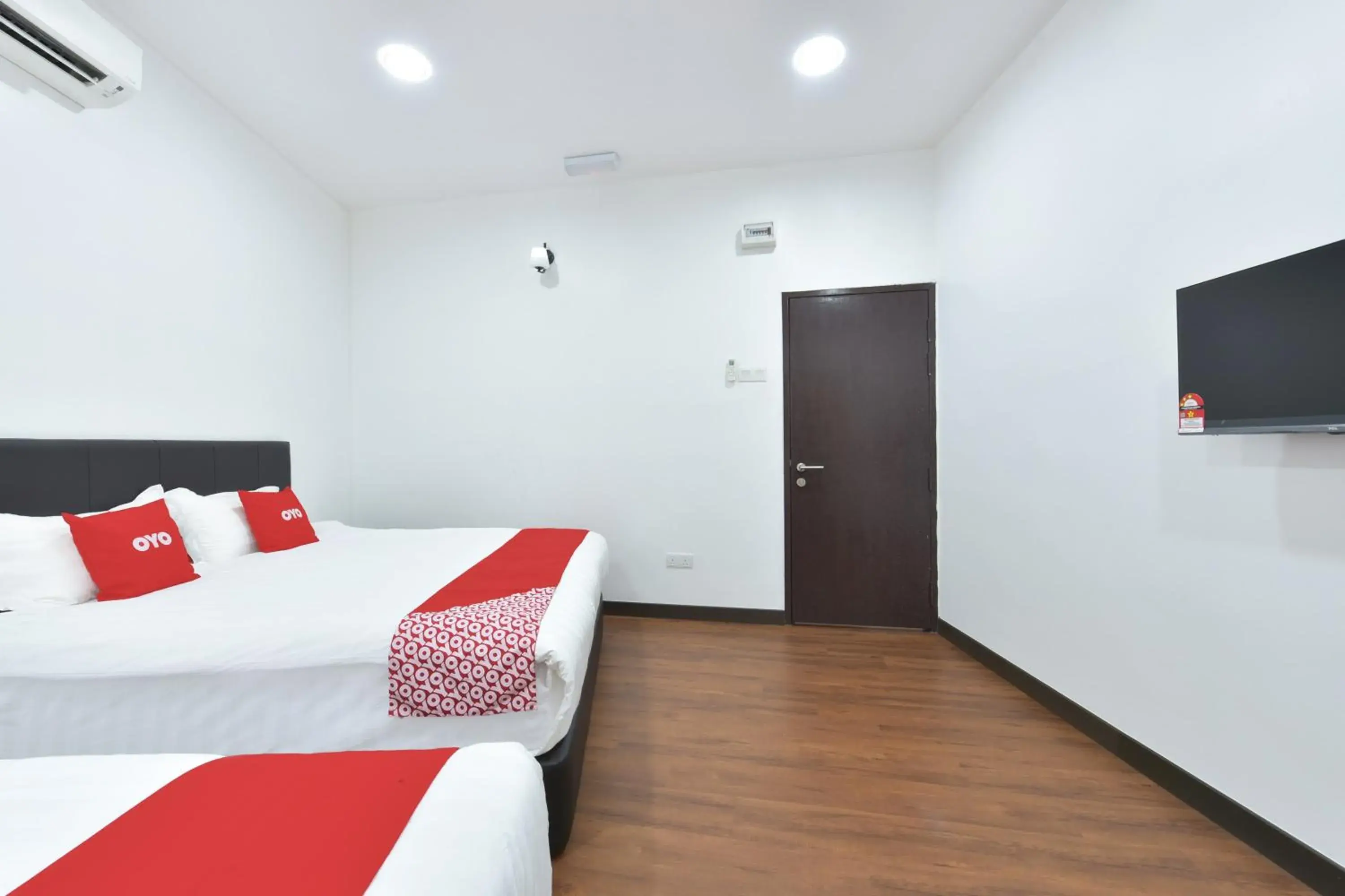 Bedroom, Bed in Hotel O Madeena Inn Bedroom, Bed in Hotel O Madeena Inn