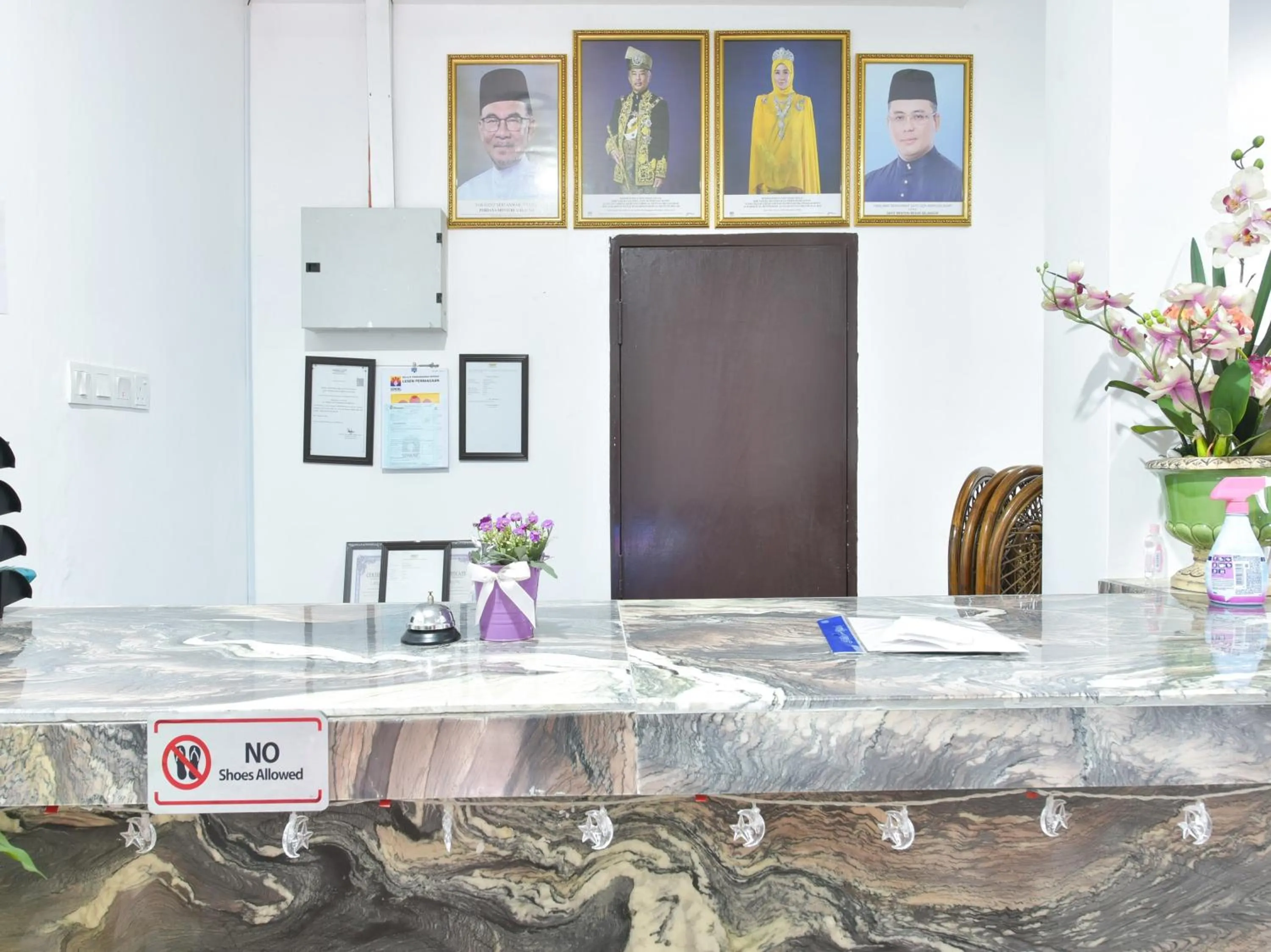 Lobby or reception in Hotel O Madeena Inn