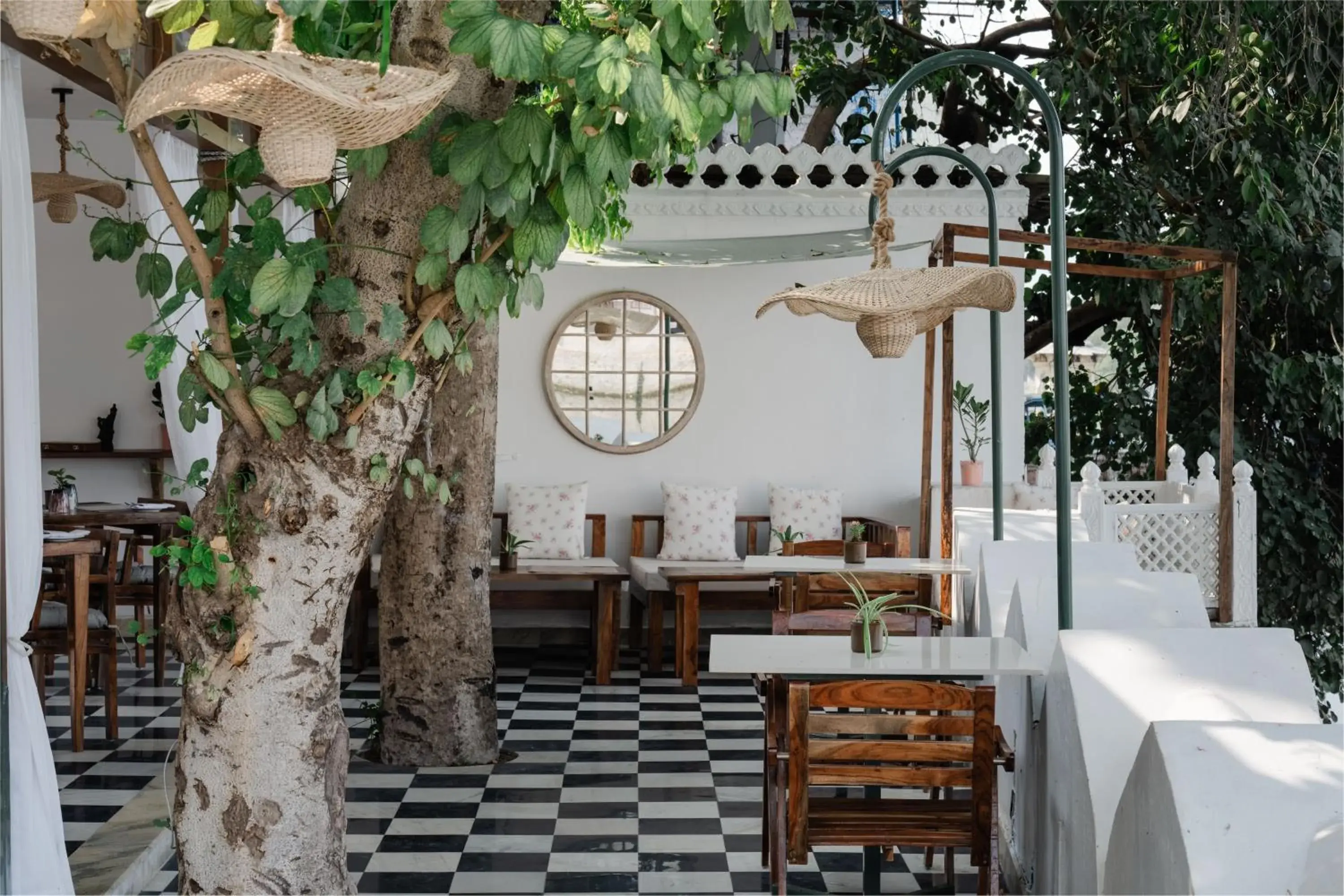 Restaurant/places to eat in The Experience Resort-Lake Facing Restaurant/places to eat in The Experience Resort-Lake Facing