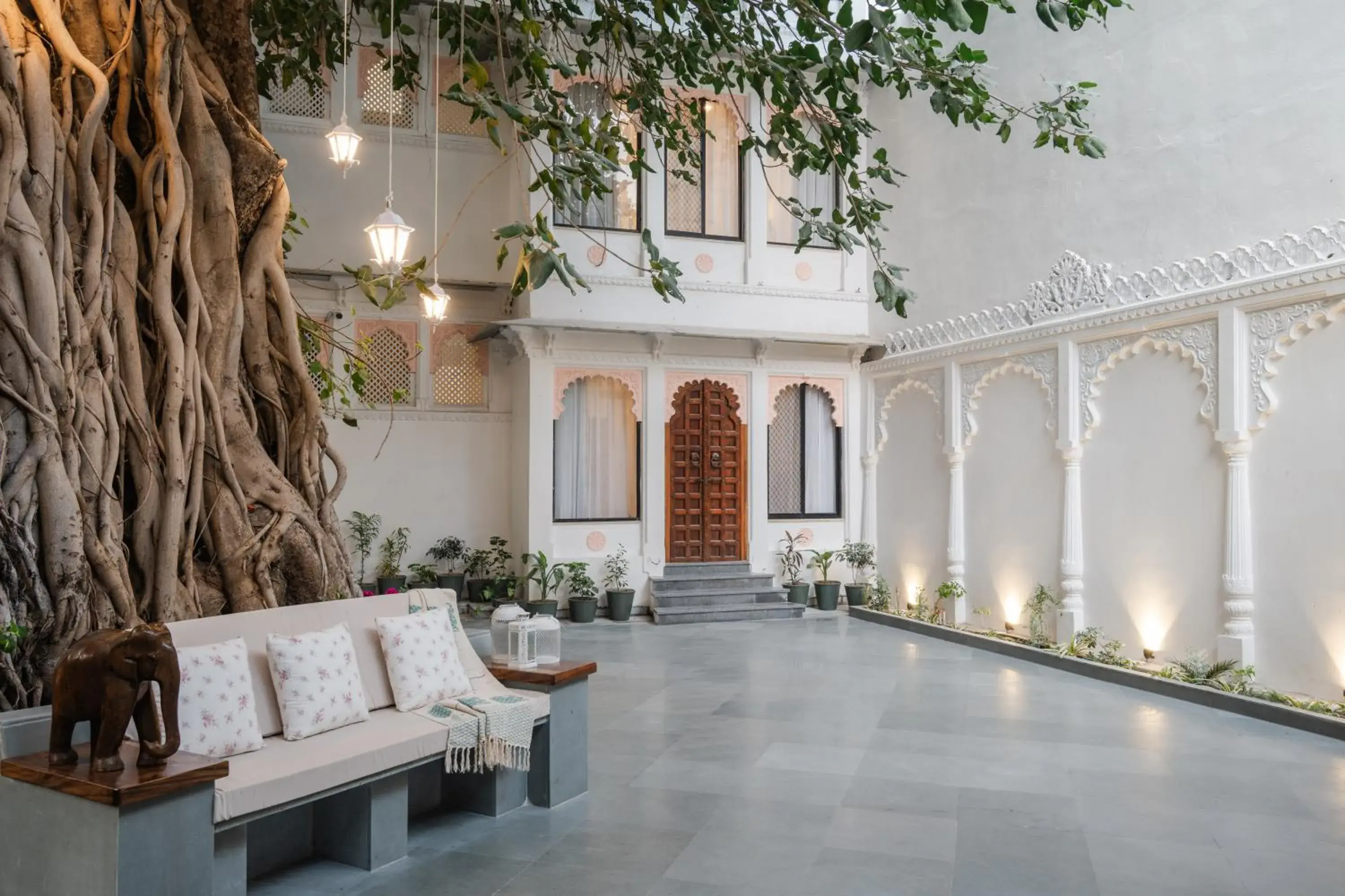 Inner courtyard view in The Experience Resort-Lake Facing Inner courtyard view in The Experience Resort-Lake Facing